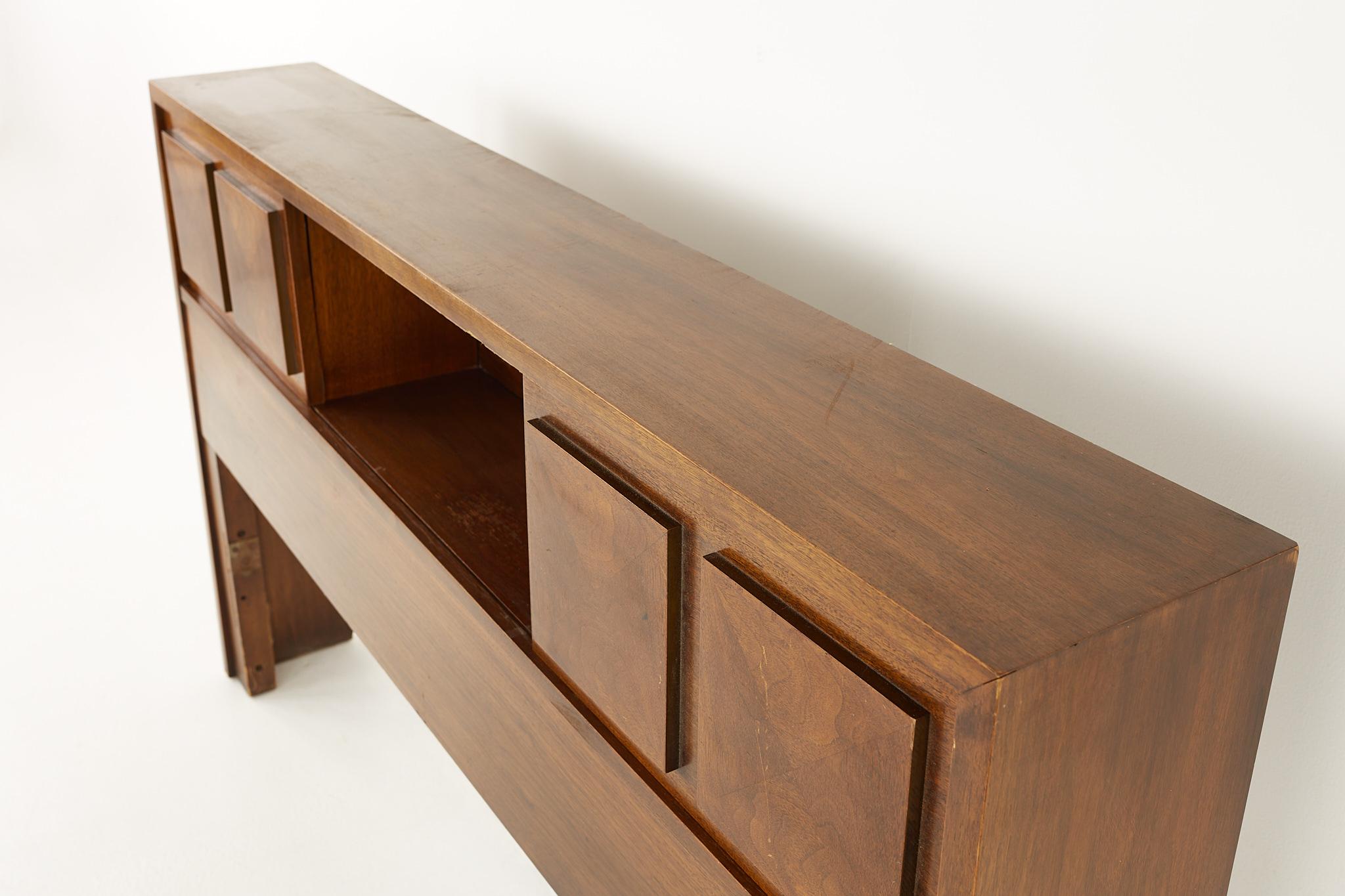 Late 20th Century Lane Harlequin Style Mid Century Queen Storage Headboard