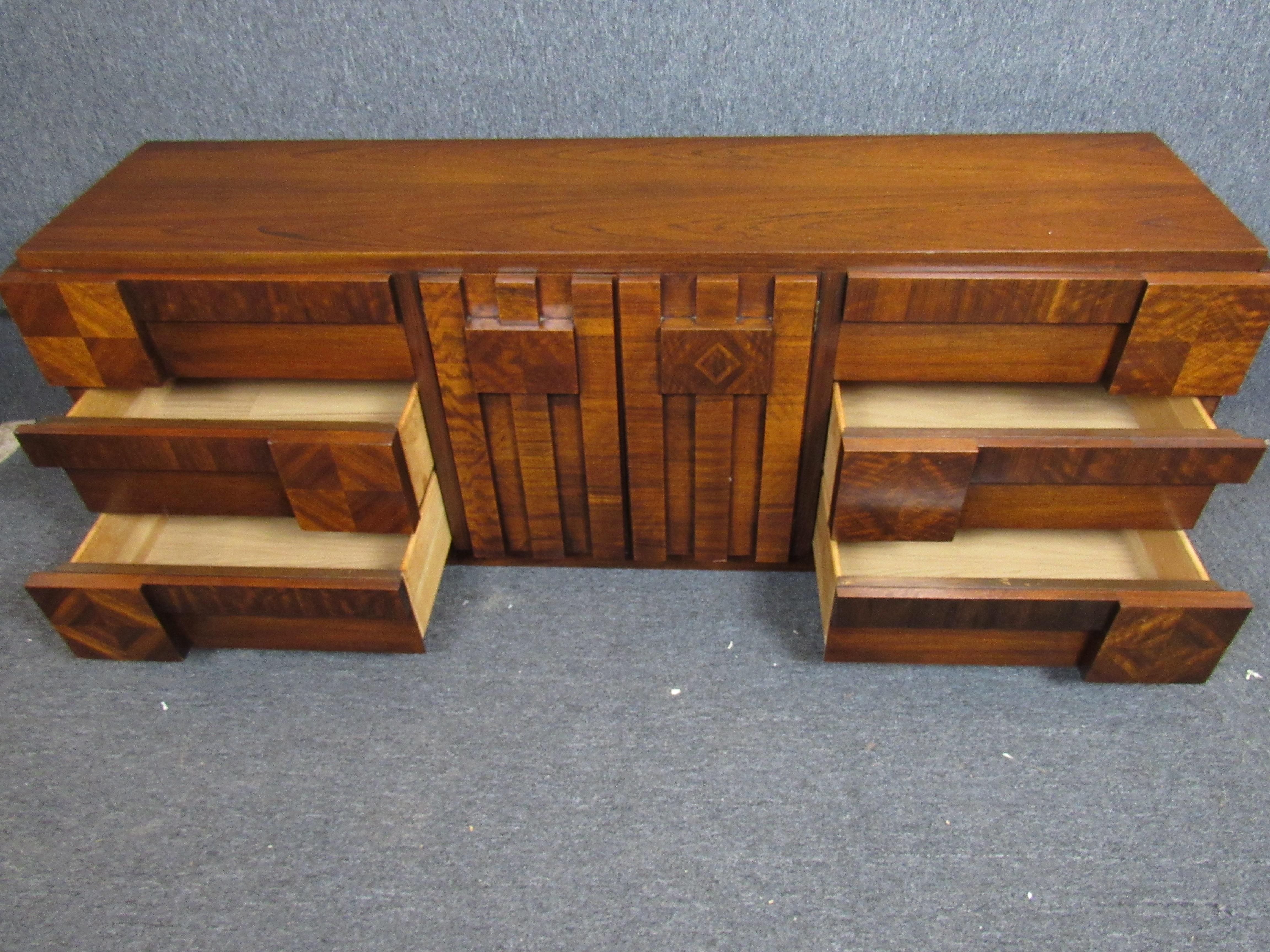 Lane Mid-Century Brutalist Dresser In Good Condition In Brooklyn, NY