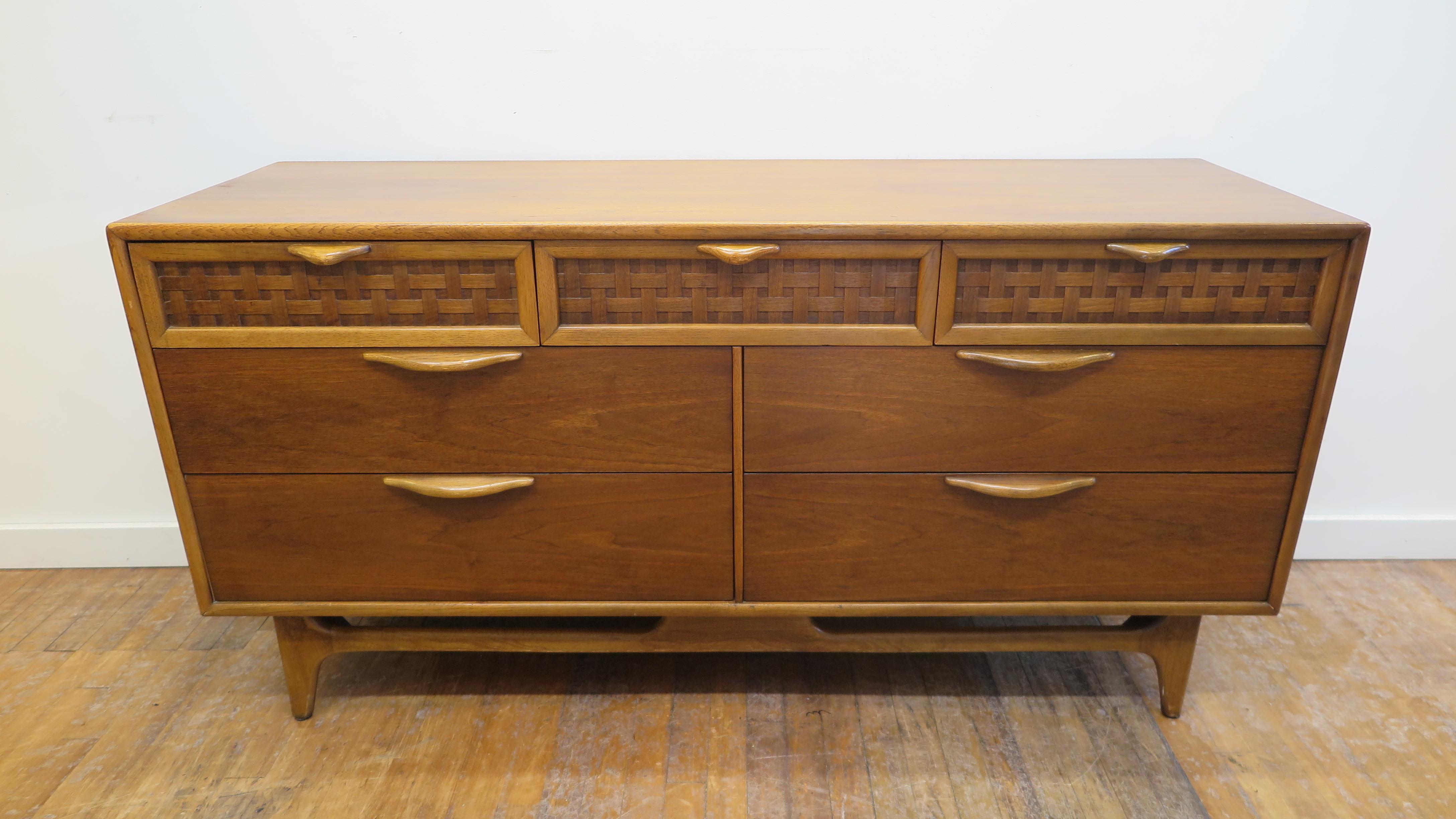 lane mcm dresser