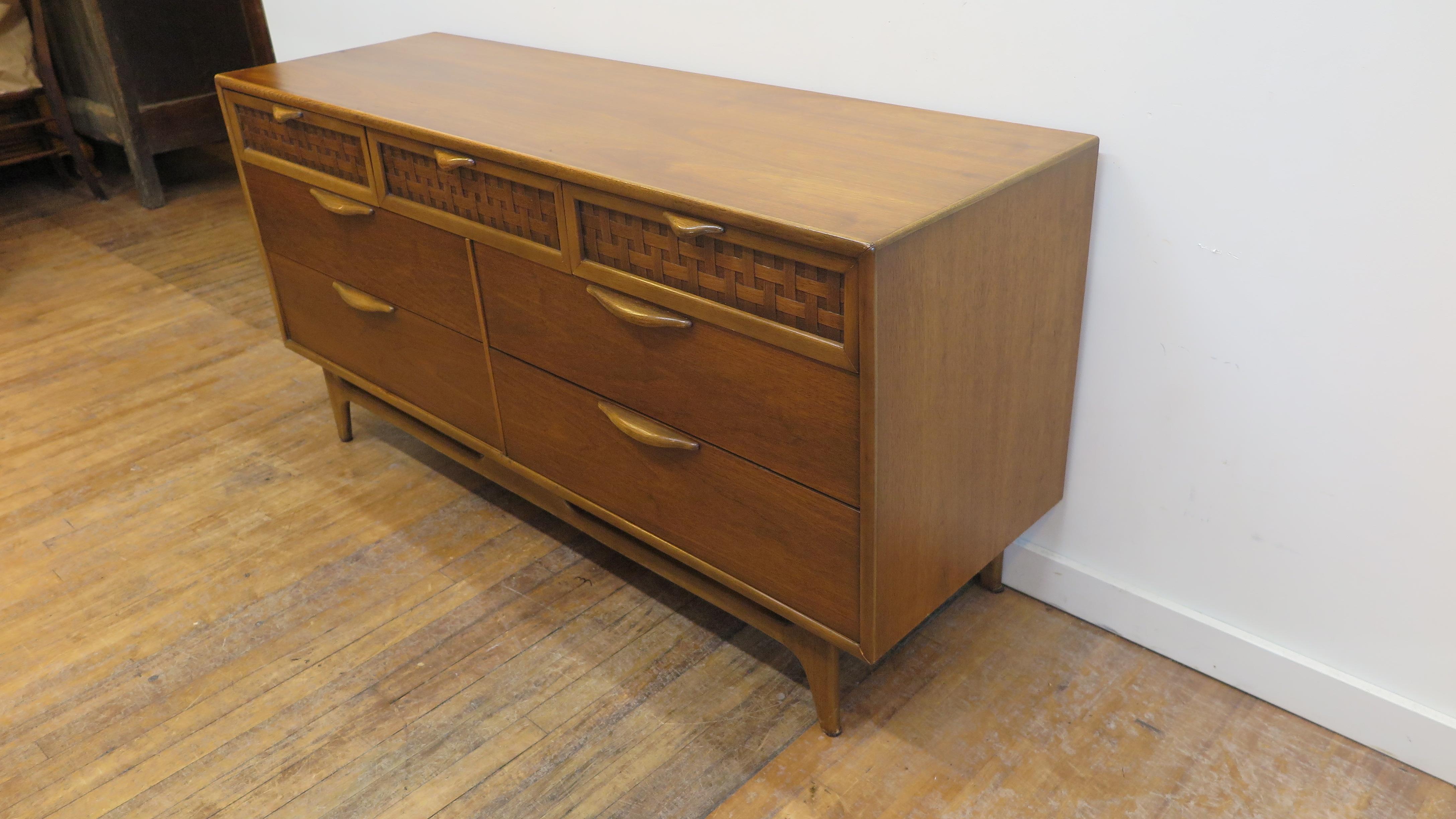 Mid-20th Century Lane Mid-Century Modern Dresser 