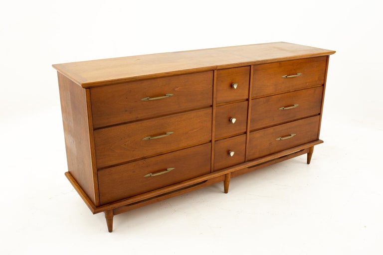 Lane Mid Century Lowboy Dresser with Built in Cedar Chest For Sale at