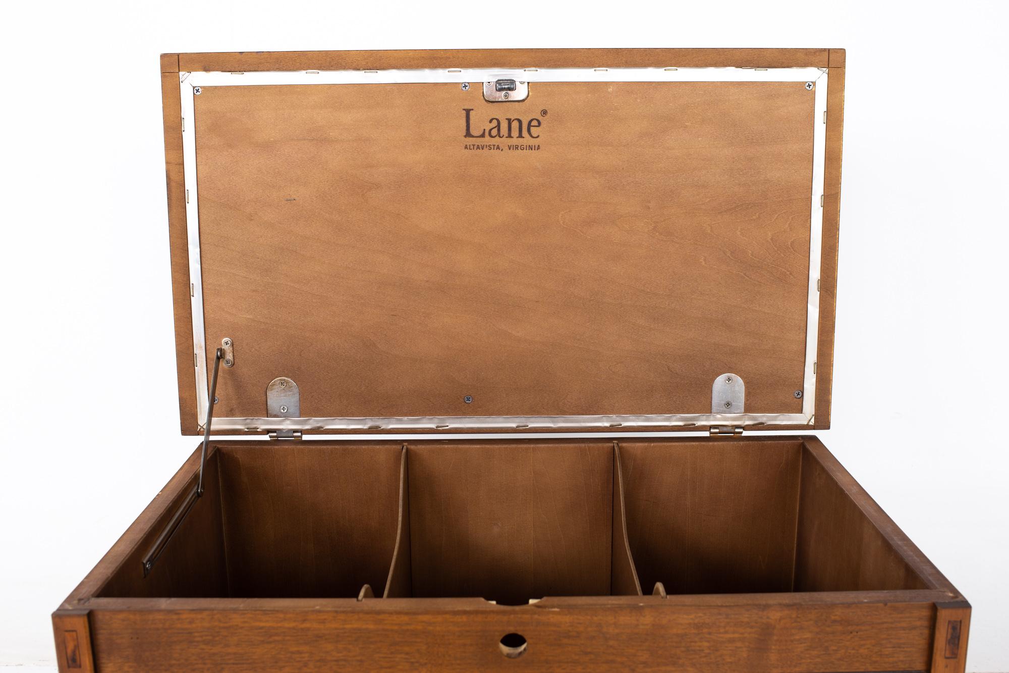 Lane Mid Century LP Record Storage Bench In Good Condition In Countryside, IL