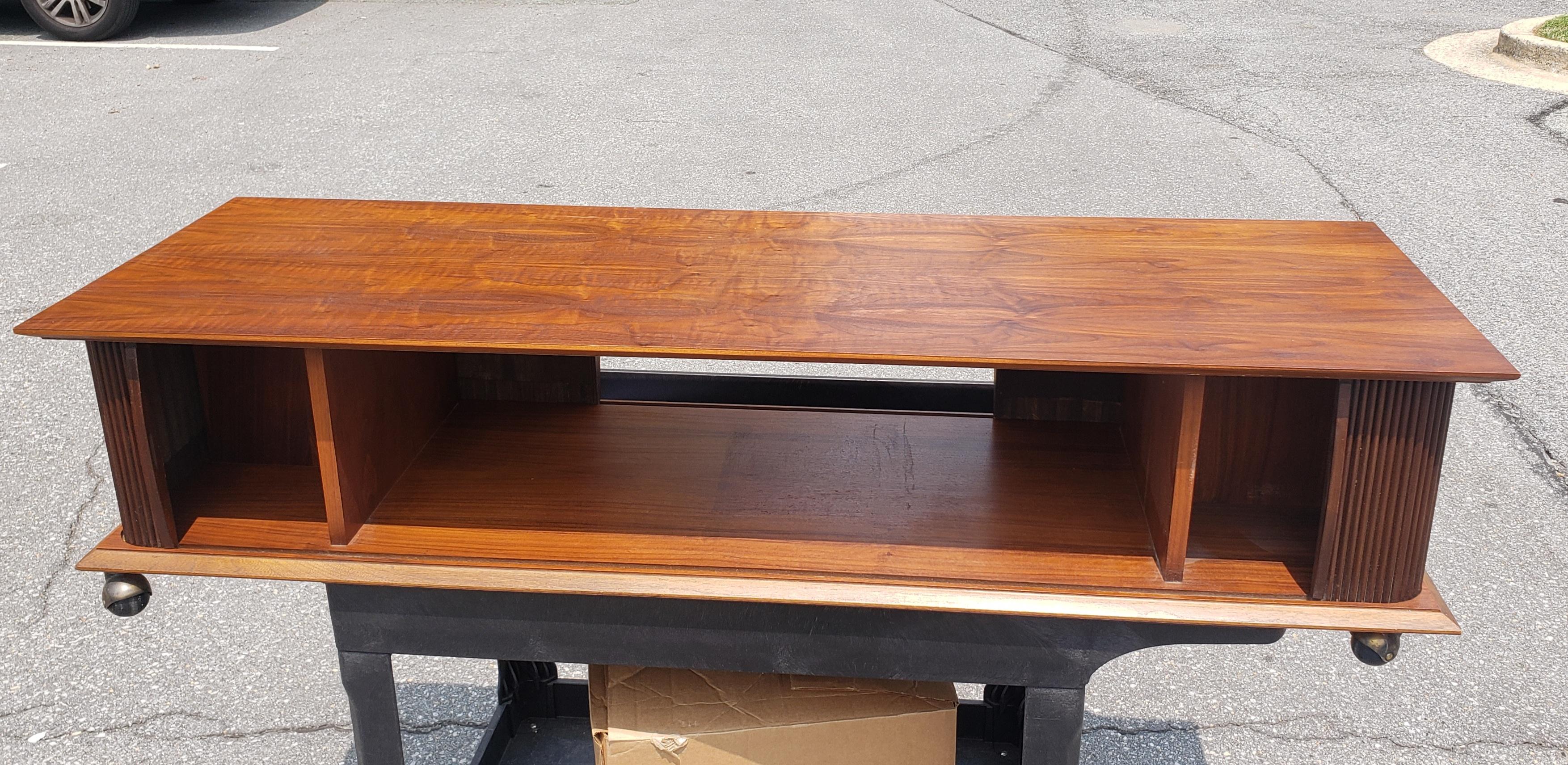 American Lane Mid-Century Modern Style Teak And Tambour Door Base Rolling Coffee Table For Sale