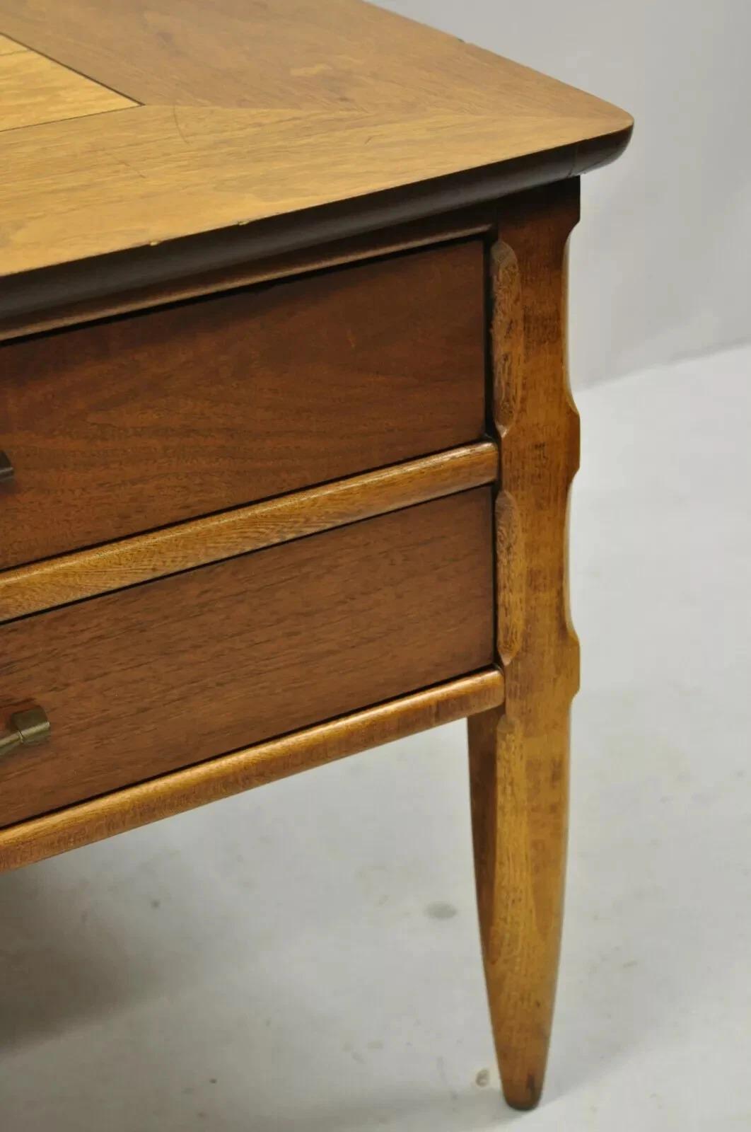 Lane Mid Century Modern Walnut 2 Drawer Lamp End Table with Burlwood Inlay Top For Sale 3