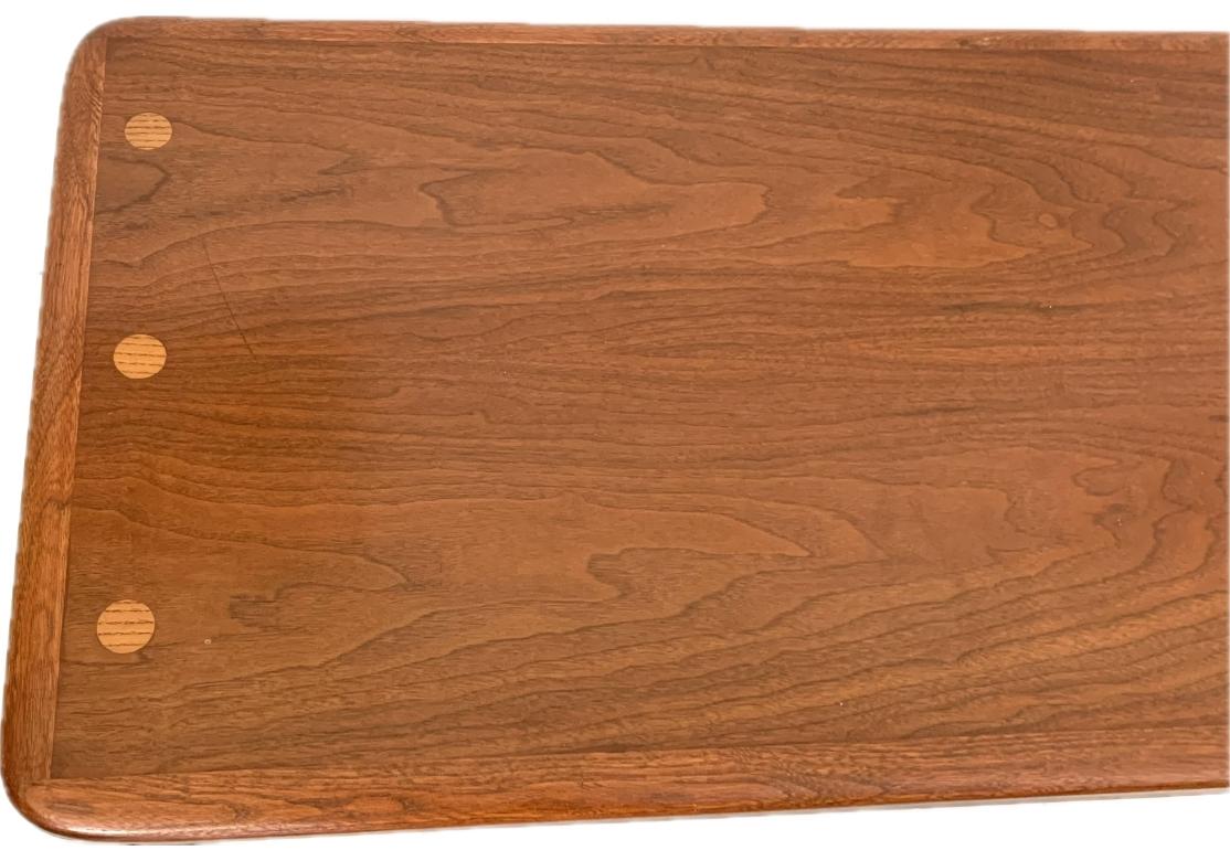 Lane Mid Century Modern Walnut Cross Banded Cocktail Table With Inlaid Dots For Sale 8
