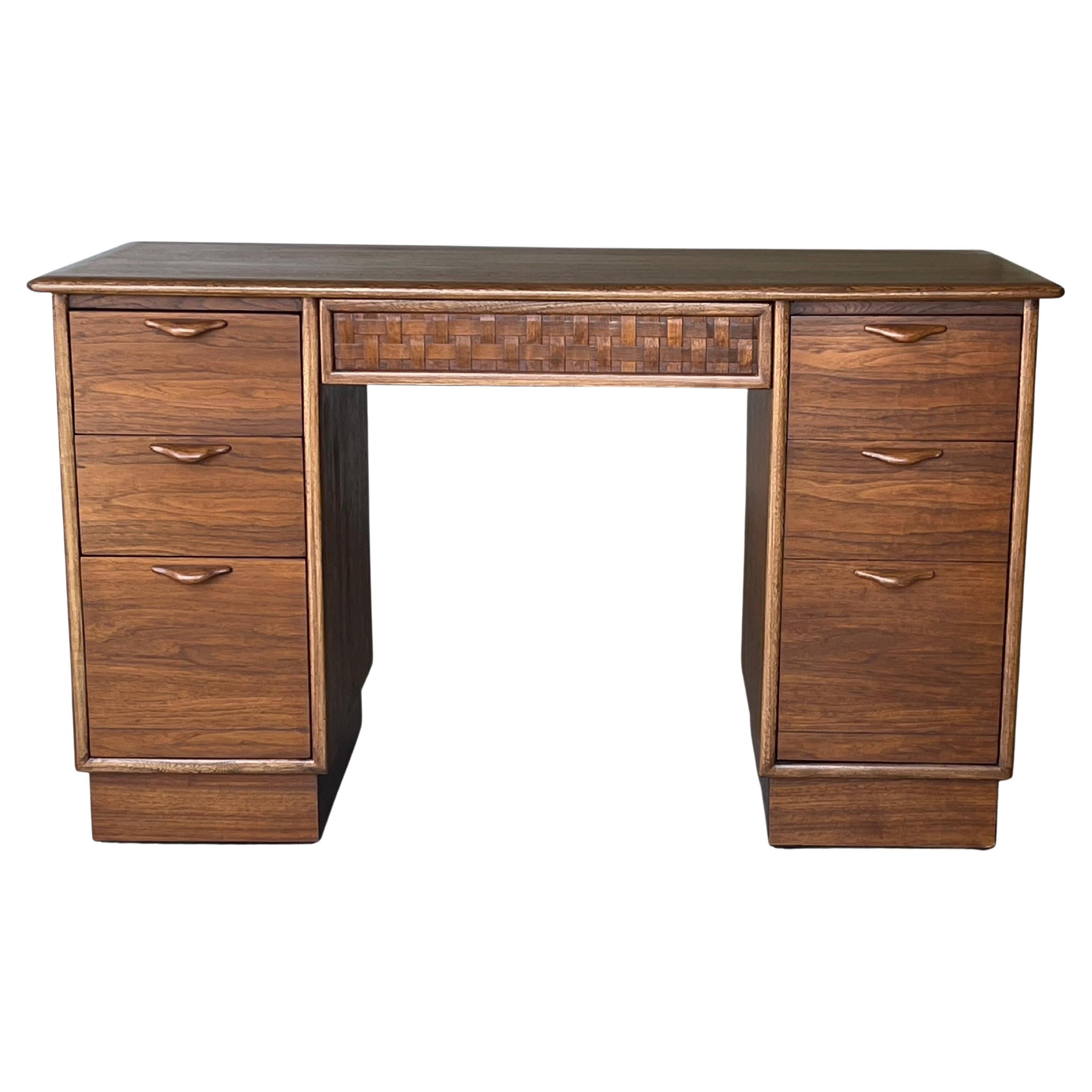 Lane Mid-Century Modern Walnut Desk Perception Collection  For Sale