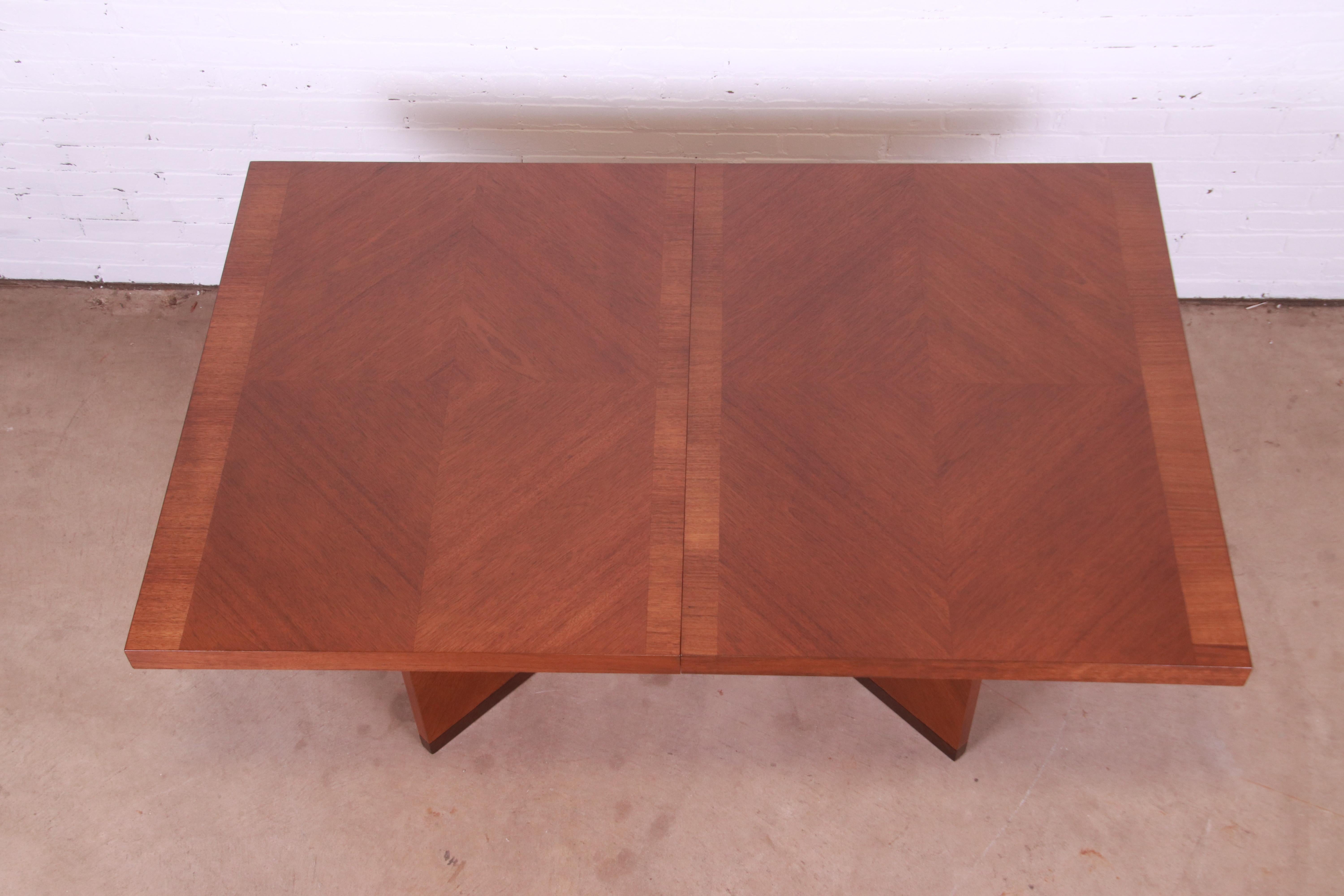 Lane Mid-Century Modern Walnut Double Pedestal Dining Table, Newly Refinished For Sale 1