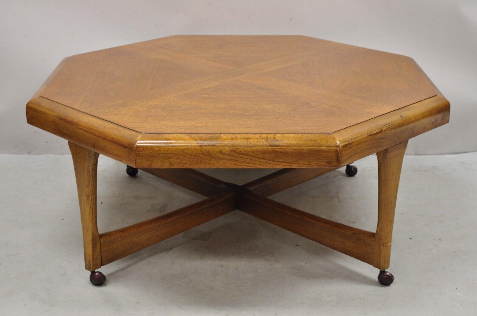 Lane Mid-Century Modern Walnut Octagonal Stretcher Base Coffee Table For Sale 6