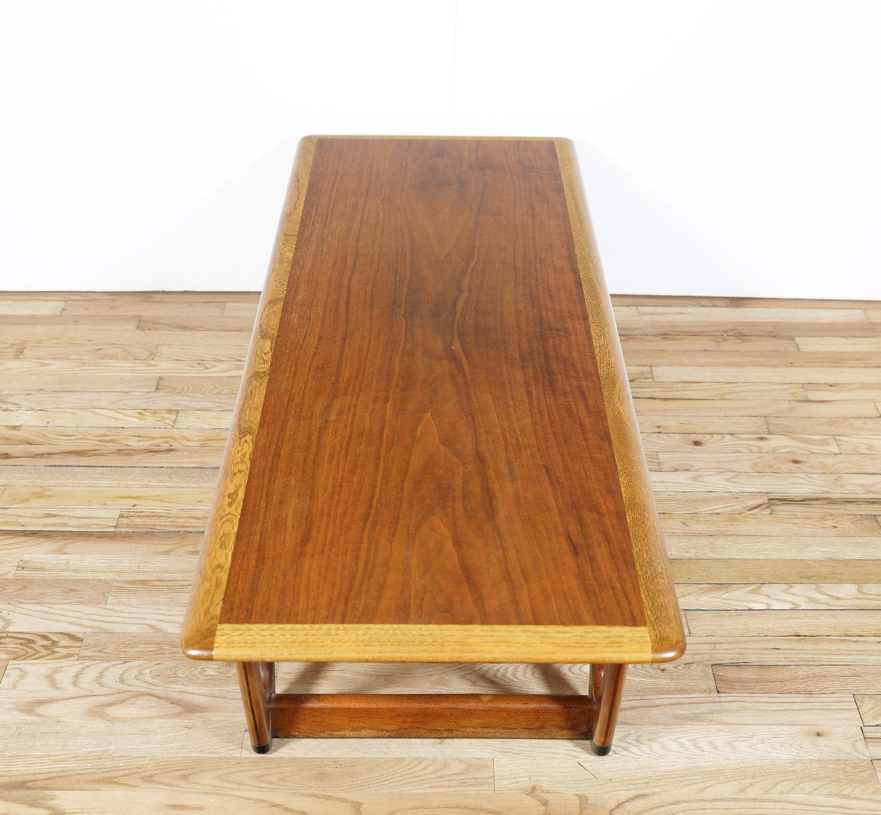 Lane Mid-Century Modern Wood Coffee Table w Drawer For Sale 5