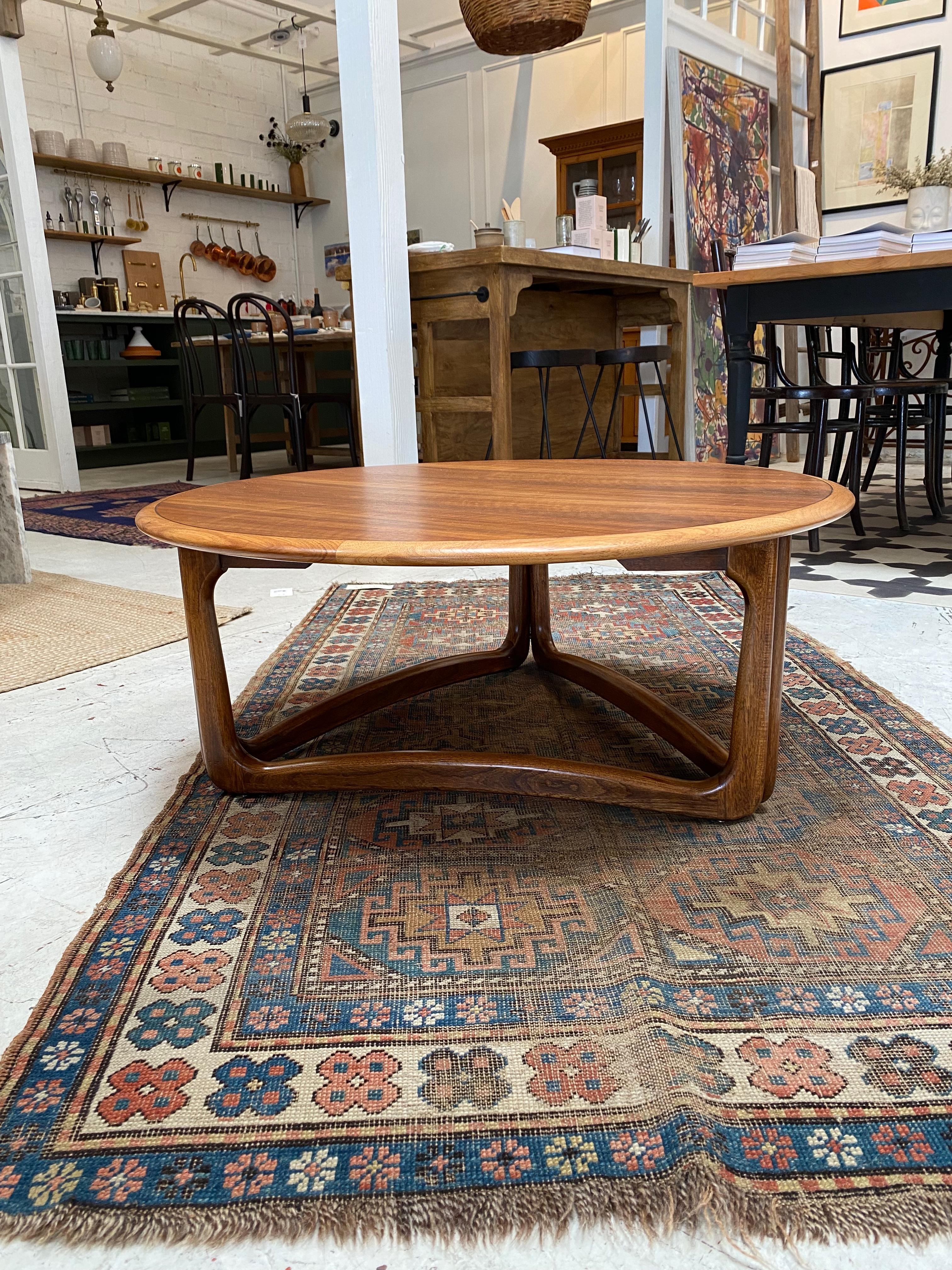 Mid-Century Modern Lane Mid-Century Round Walnut Coffee Table