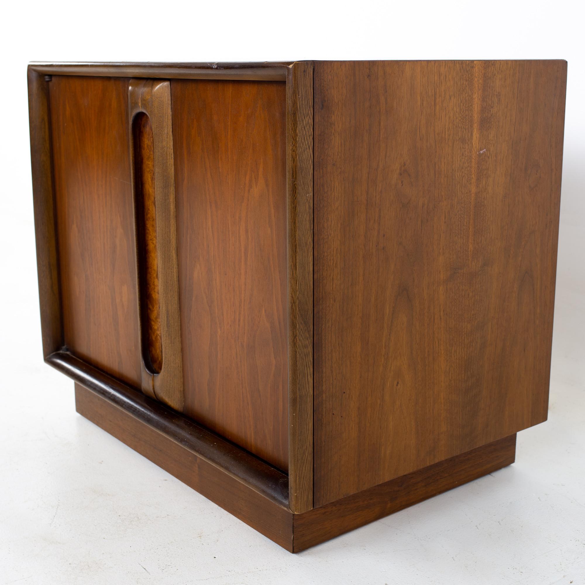 Lane Mid Century Walnut and Burlwood Nightstand In Good Condition In Countryside, IL