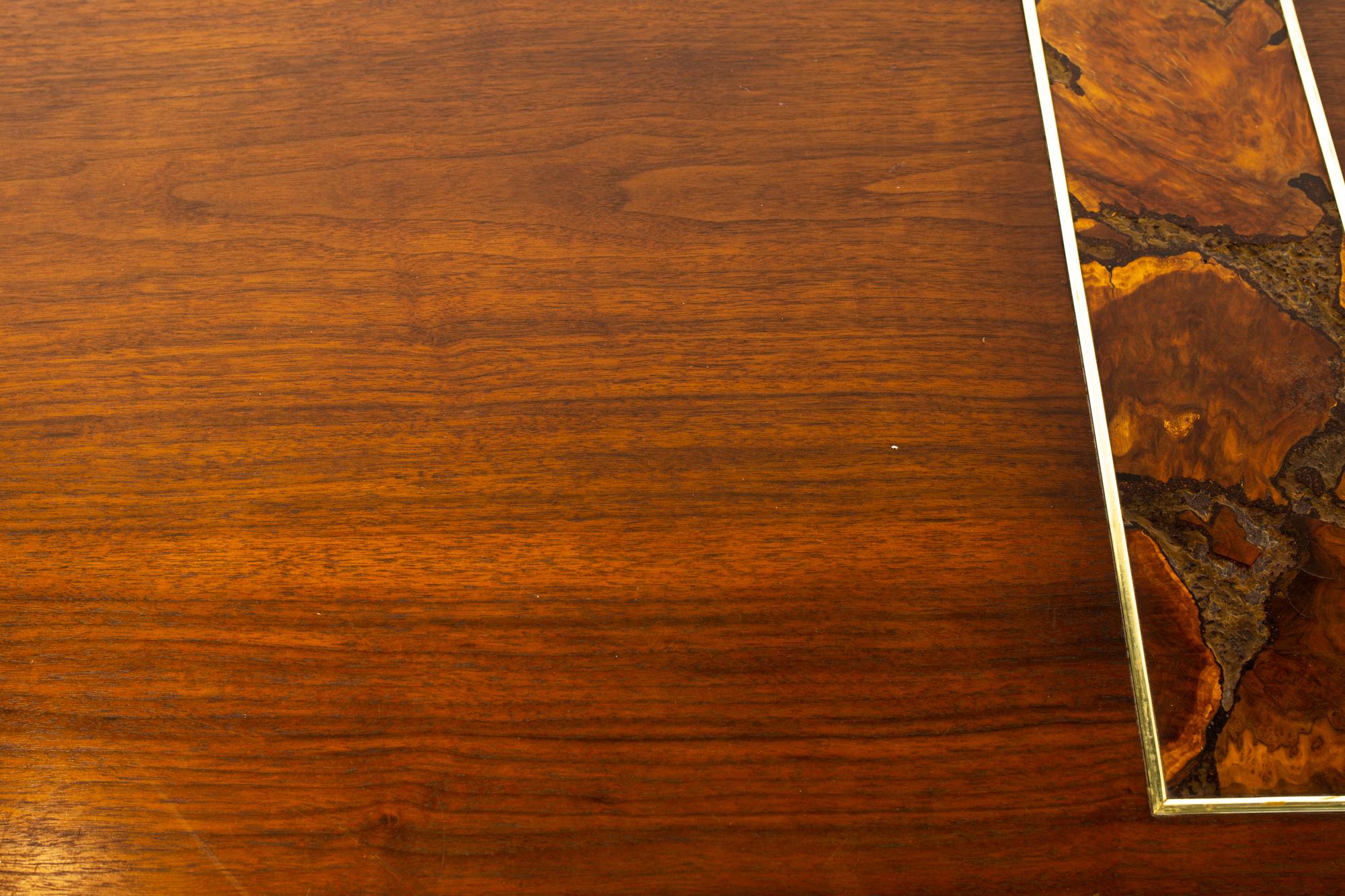 Late 20th Century Lane Mid Century Walnut and Live Edge Mid Century Side End Table For Sale