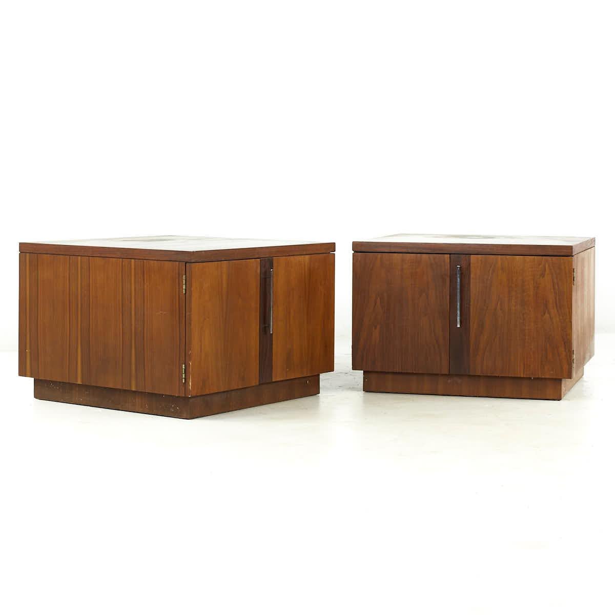 Lane midcentury Walnut Cabinet End Tables – Pair

Each side table measures: 27.5 wide x 27.5 deep x 19 inches high

All pieces of furniture can be had in what we call restored vintage condition. That means the piece is restored upon purchase so