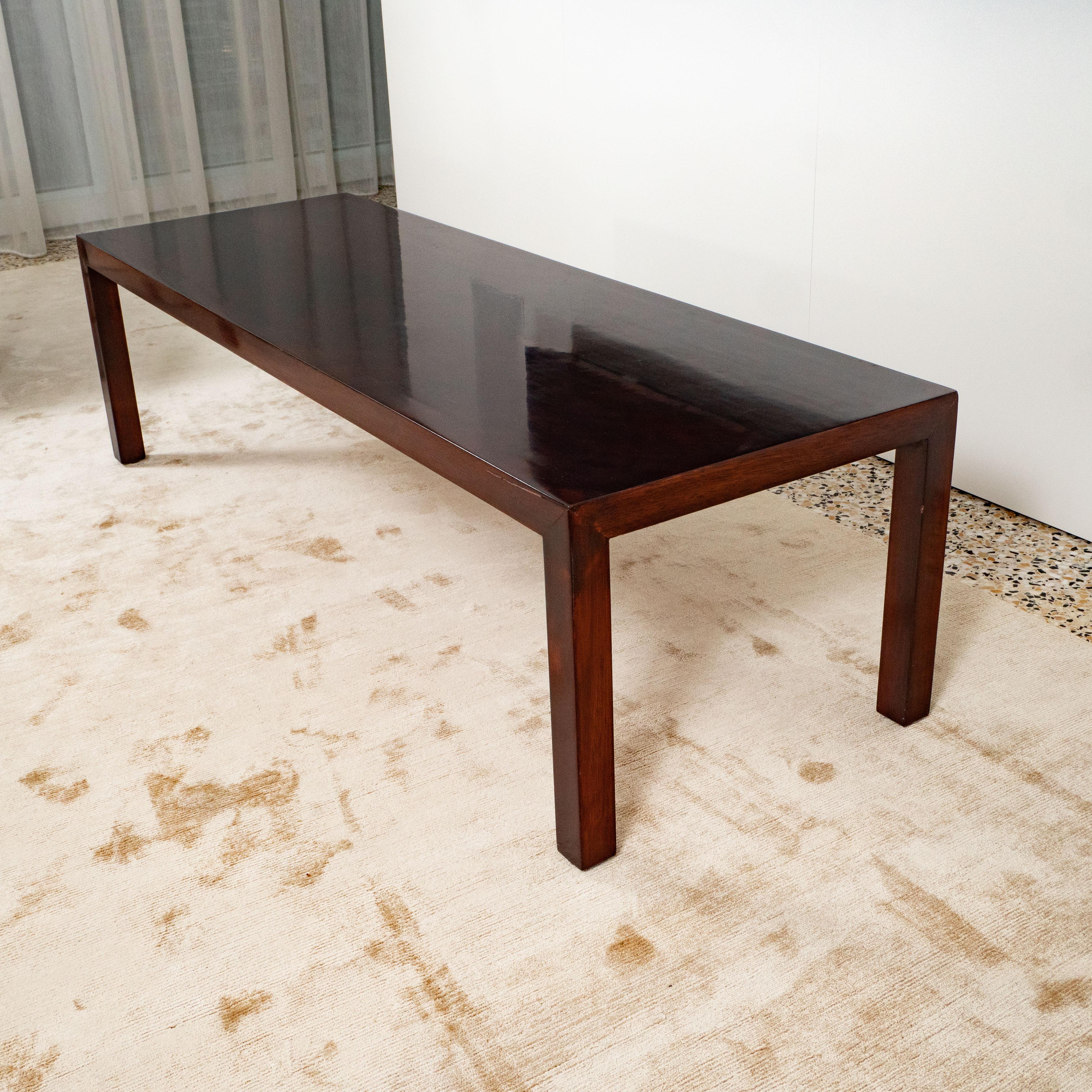 Lane Midcentury Dark Mahogany Coffee Table In Good Condition For Sale In New York, NY