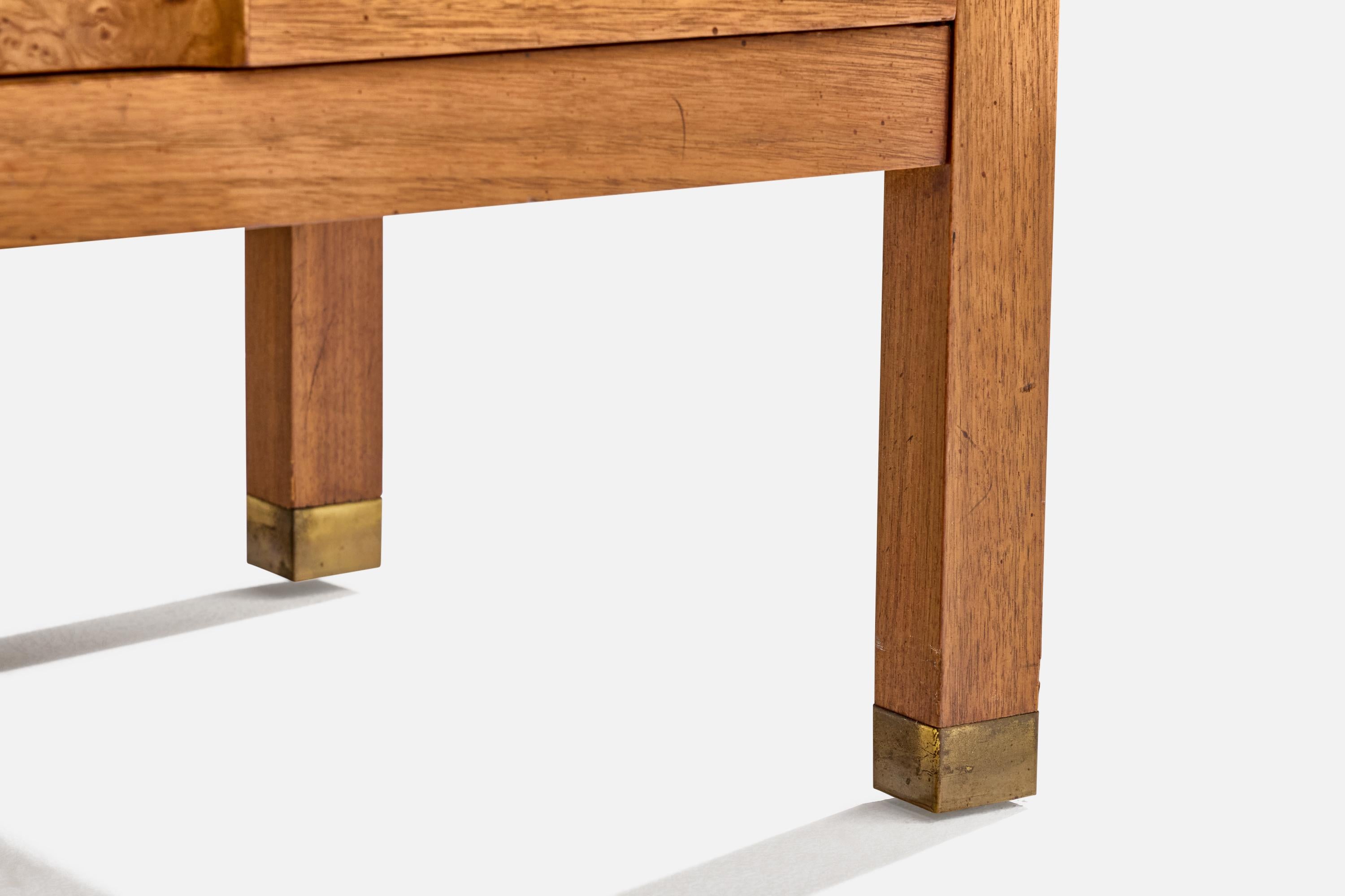 Lane, Nightstands, Walnut, Burl, Brass, Sweden, 1950s For Sale 3