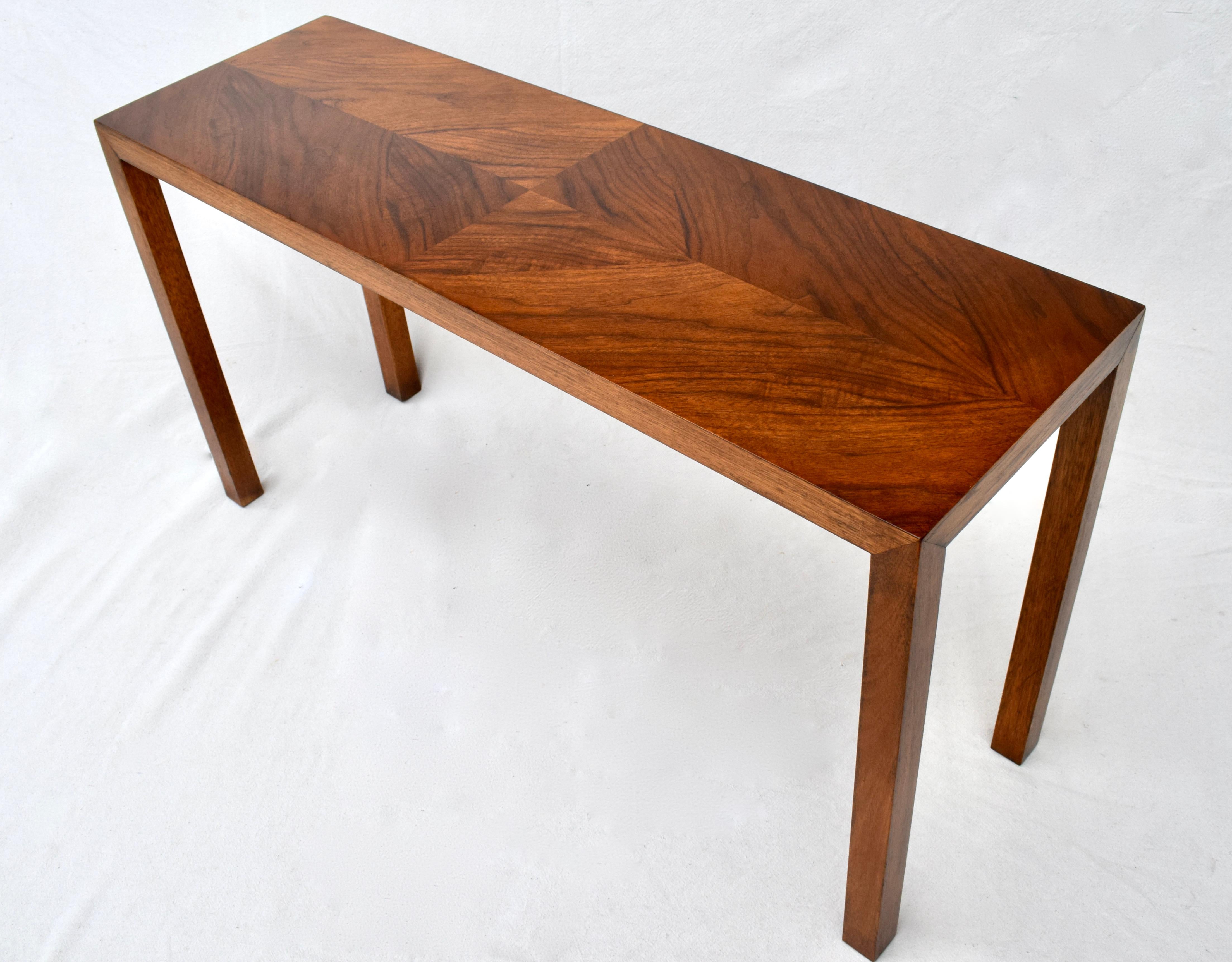 Lane Altavista Parsons Console Table in the Manner of Milo Baughman In Good Condition For Sale In Southampton, NJ