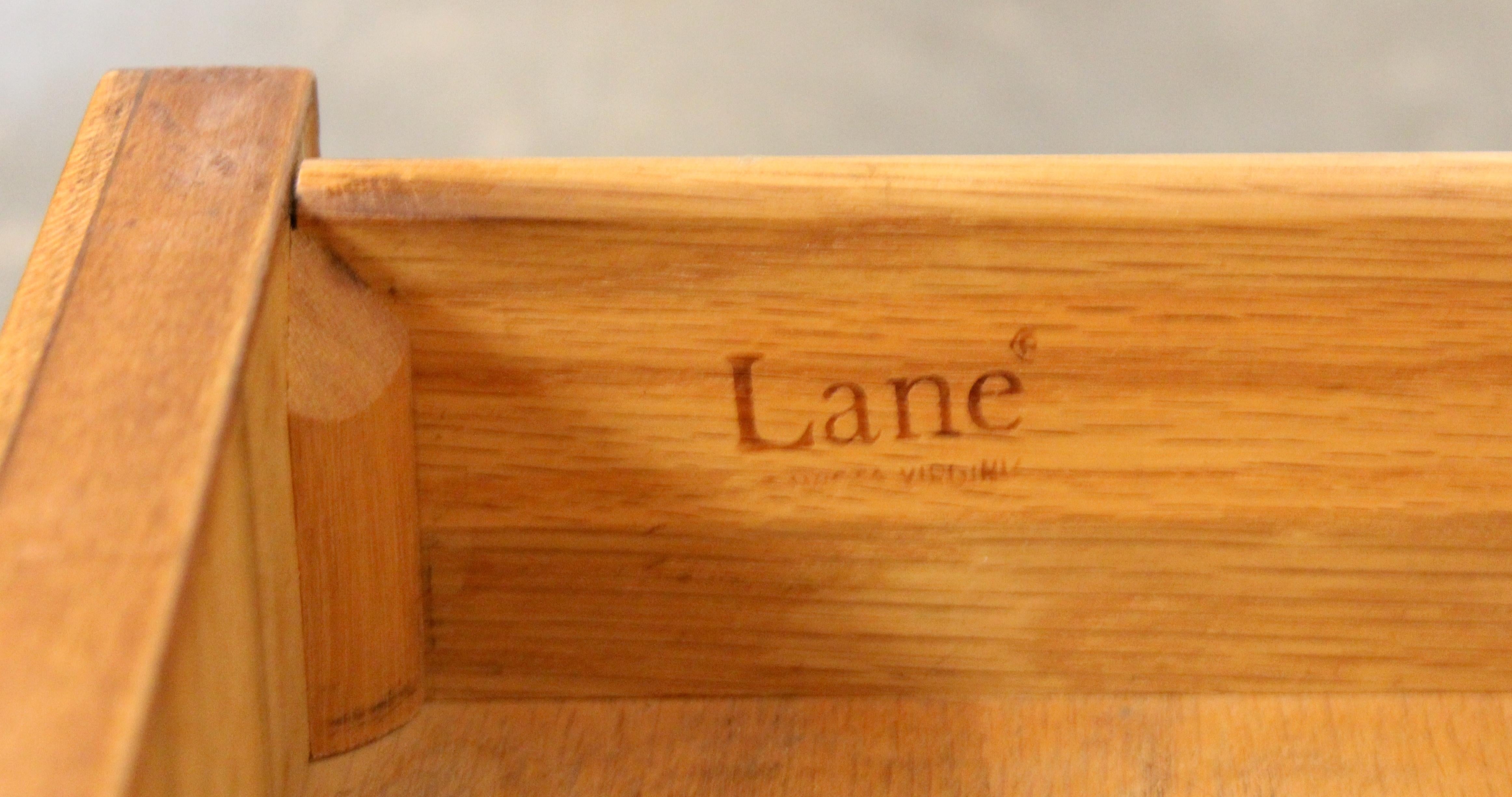 Carved Vintage Lane 