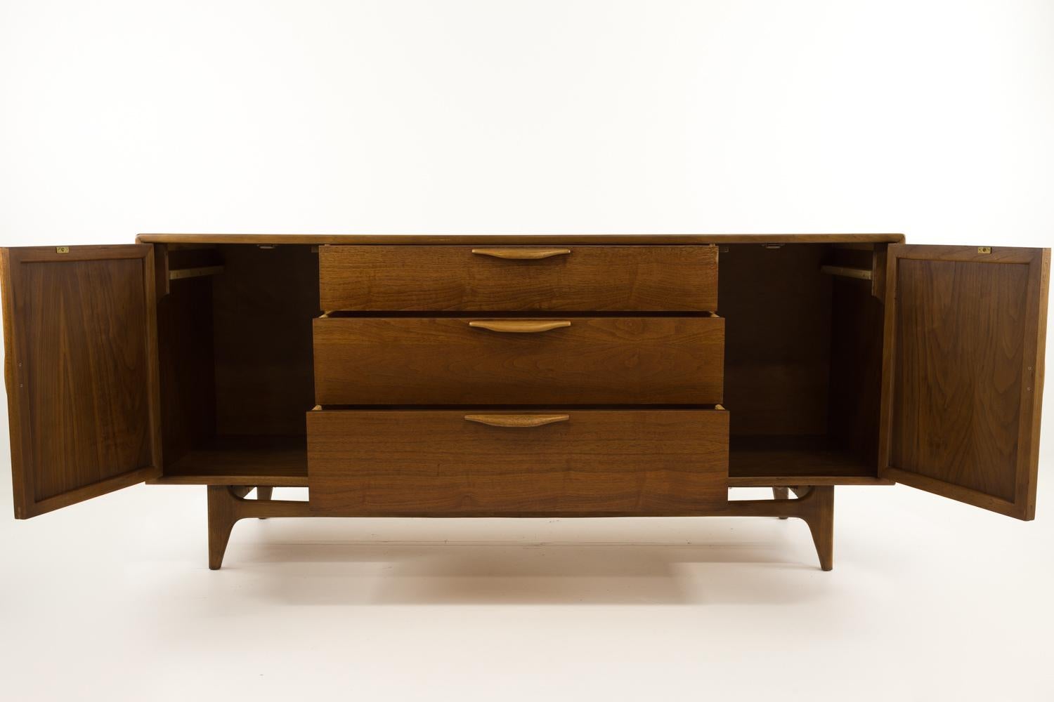 Lane Perception Mid Century Credenza Buffet with Optional Hutch 2