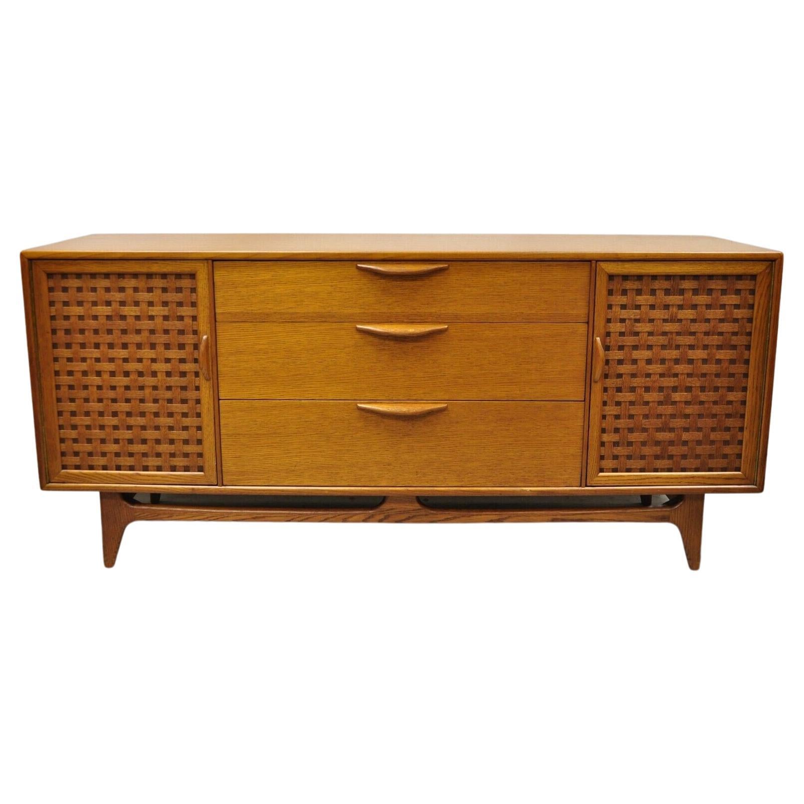 Lane Perception Mid-Century Modern Oak Wood Lattice Long Dresser Credenza