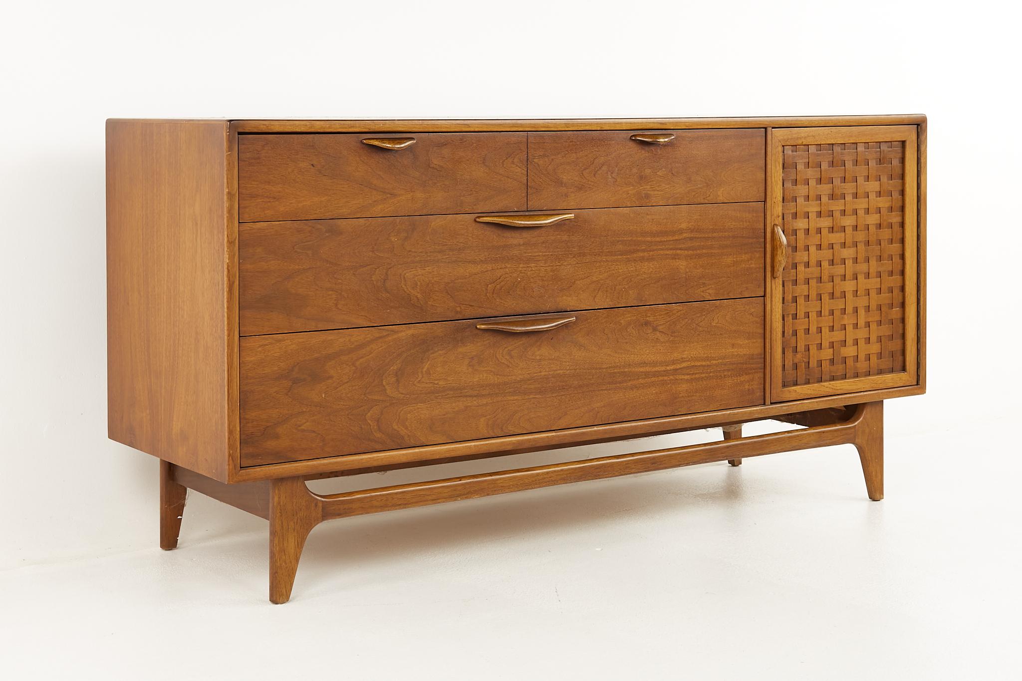 Late 20th Century Lane Perception Mid Century Sideboard Credenza Buffet with Hutch
