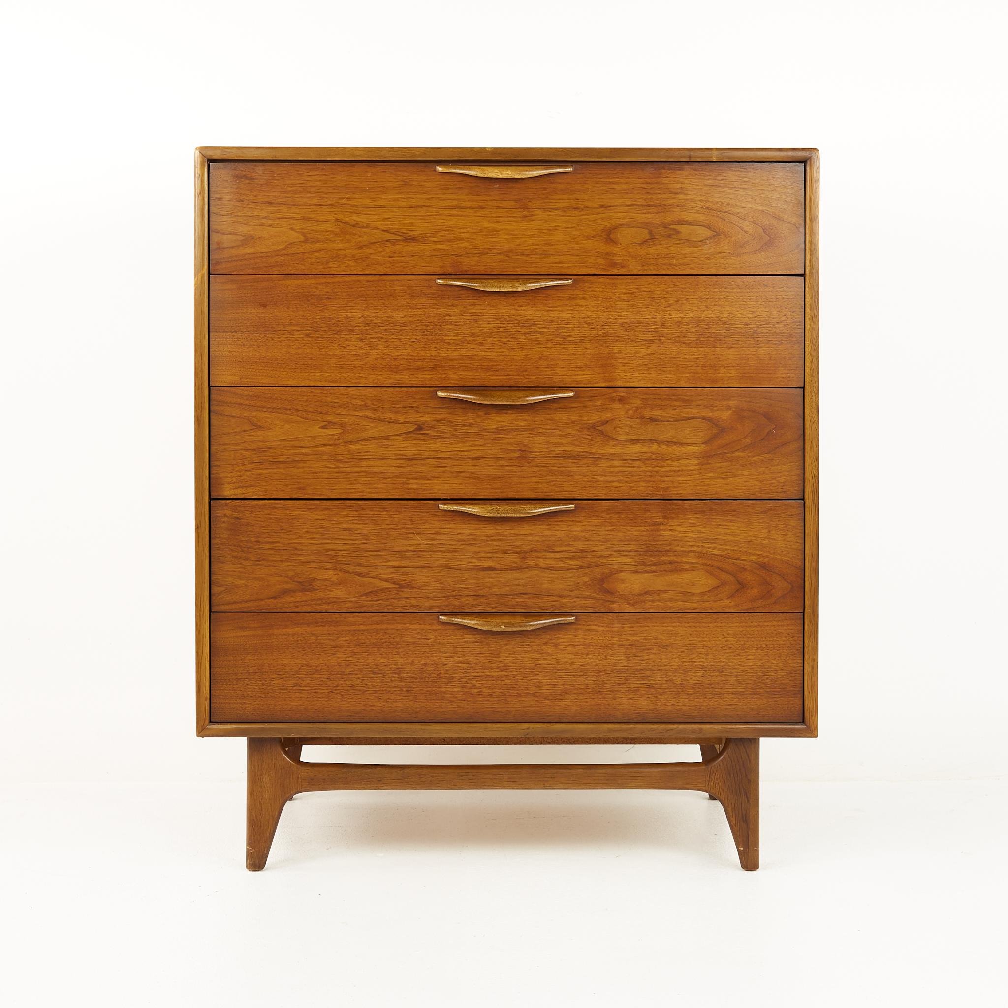 Lane perception mid century walnut 5 drawer highboy dresser

This dresser measures: 36 wide x 19.75 deep x 42.25 inches high

All pieces of furniture can be had in what we call restored vintage condition. That means the piece is restored upon