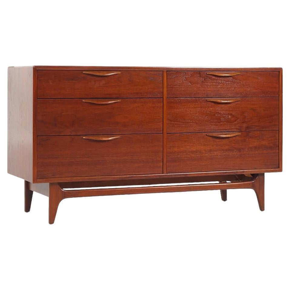 Lane Perception Mid Century Walnut 6 Drawer Dresser For Sale