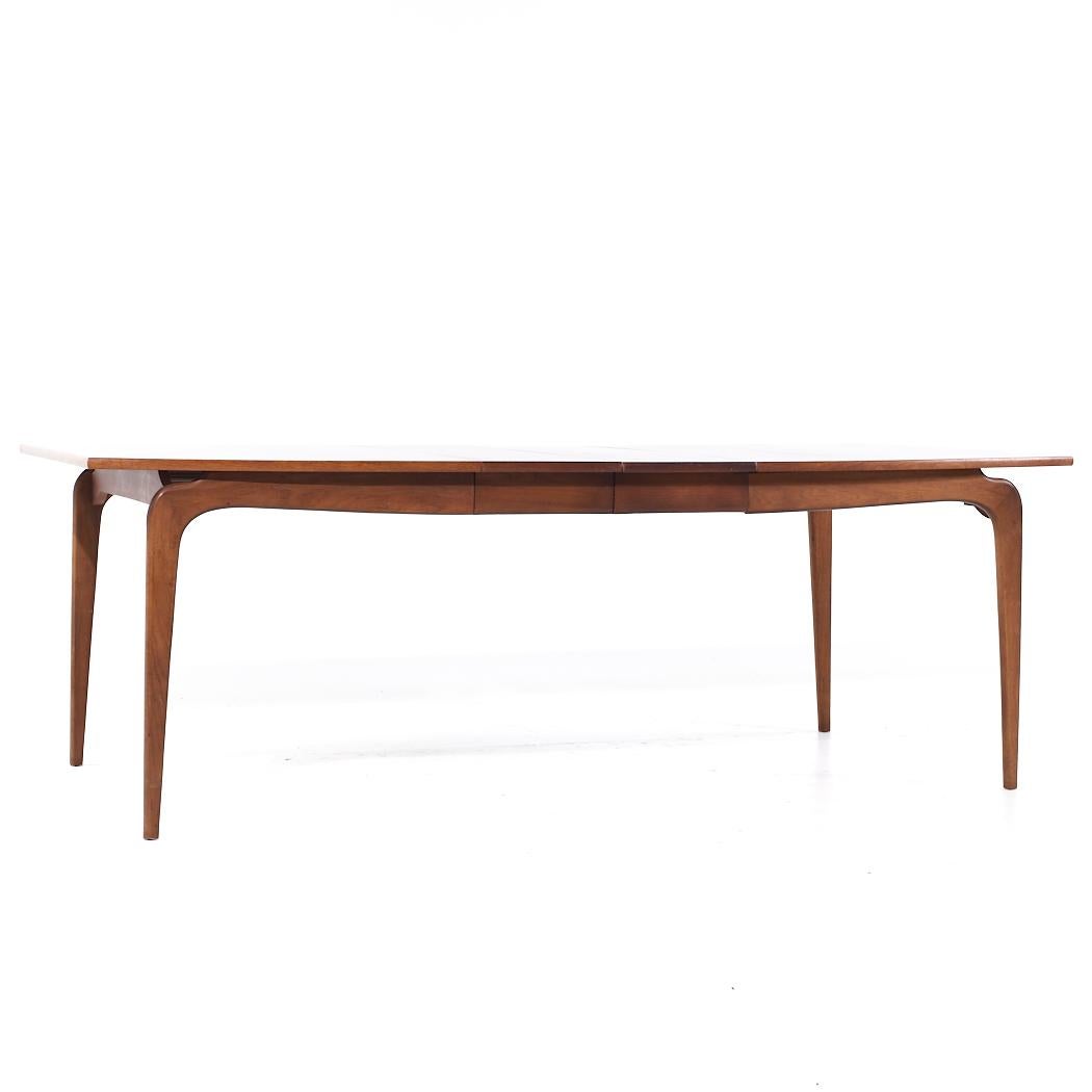 Lane Perception Mid Century Walnut Expanding Dining Table with 3 Leaves For Sale 4