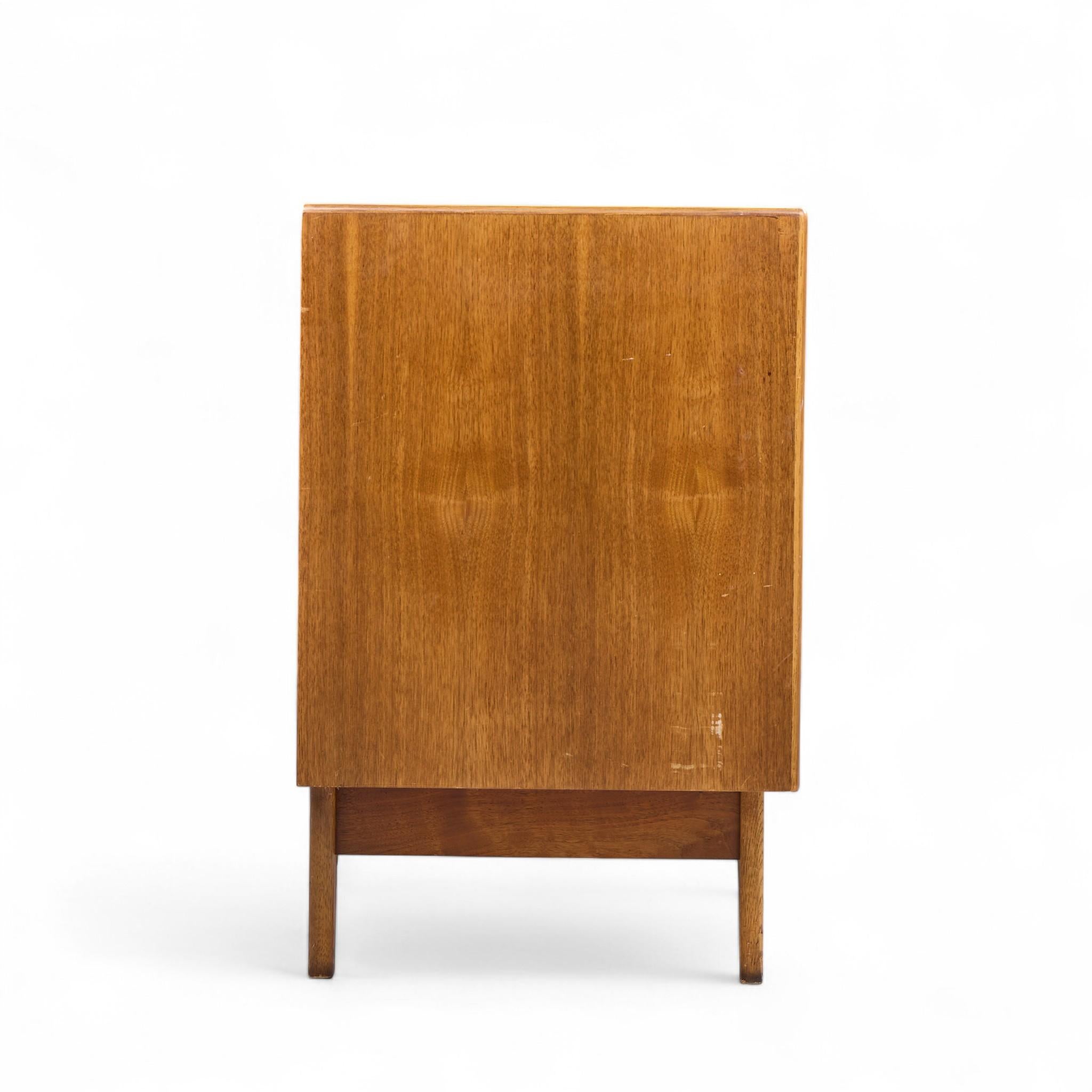 Americano Lane Perception Mid Century Walnut Offset Credenza in vendita