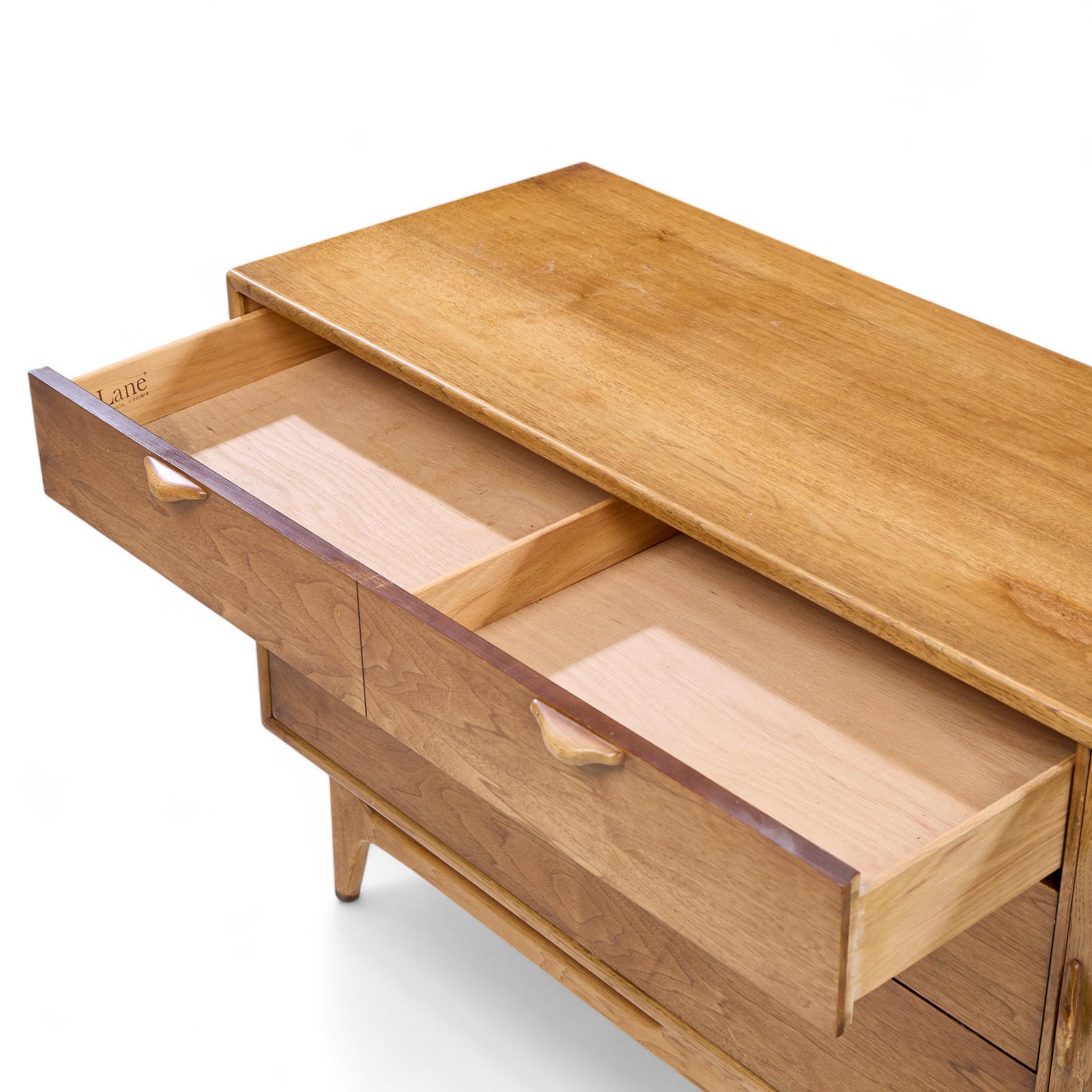 Lane Perception Mid Century Walnut Offset Credenza in vendita 1