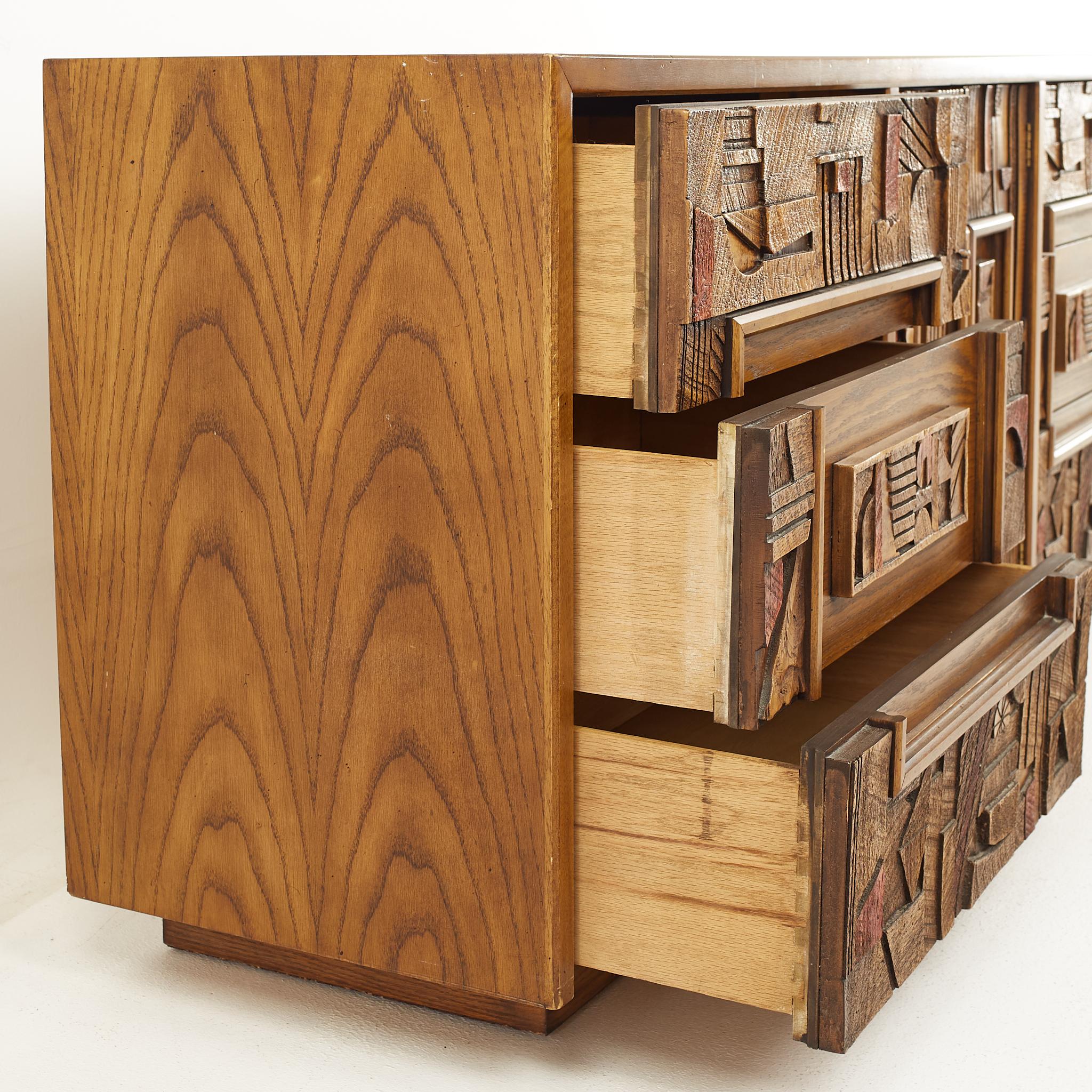 Late 20th Century Lane Pueblo Brutalist Mid-Century 9 Drawer Lowboy Dresser