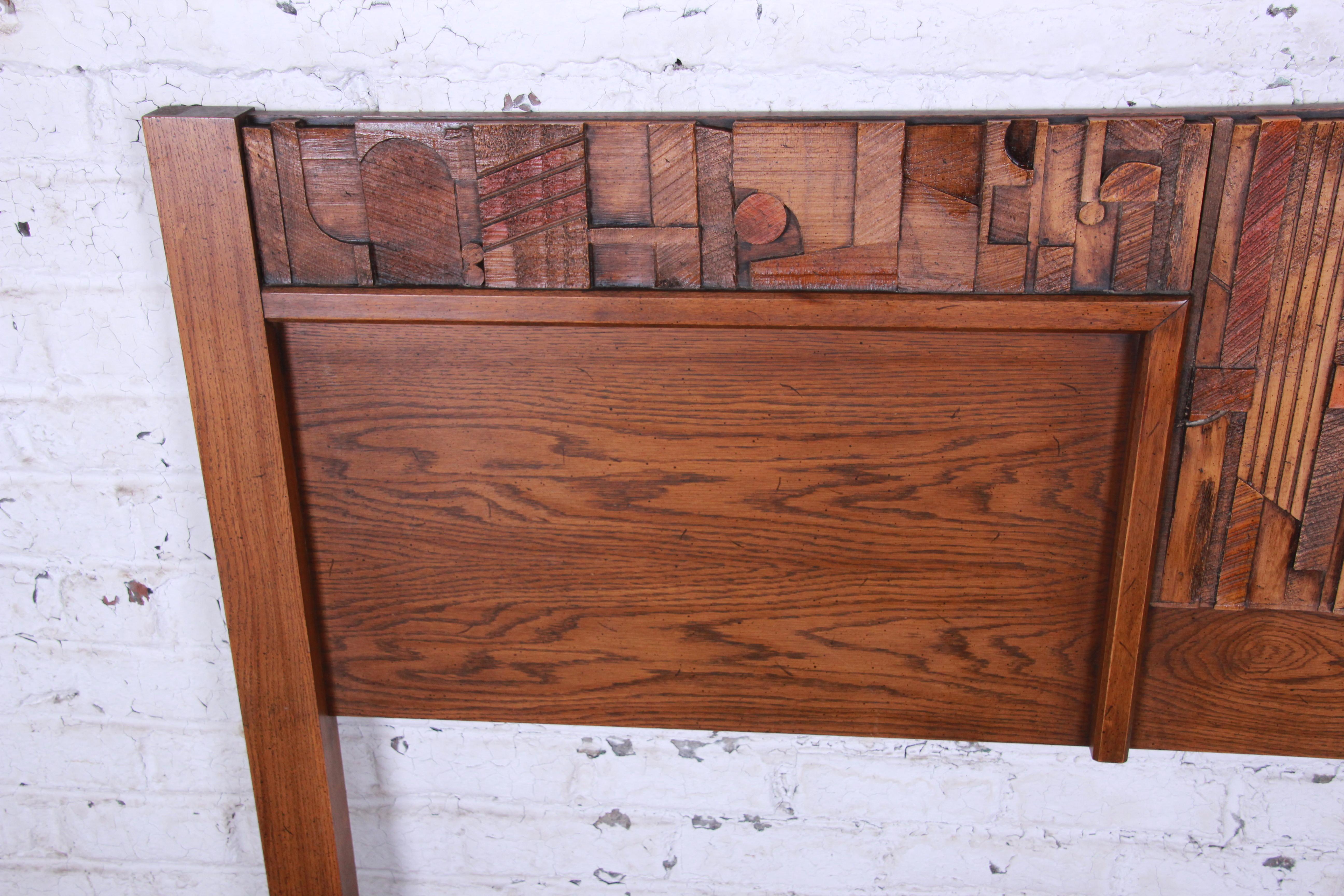 Lane Pueblo Brutalist Mid-Century Modern Oak King Size Headboard, 1970s In Good Condition In South Bend, IN