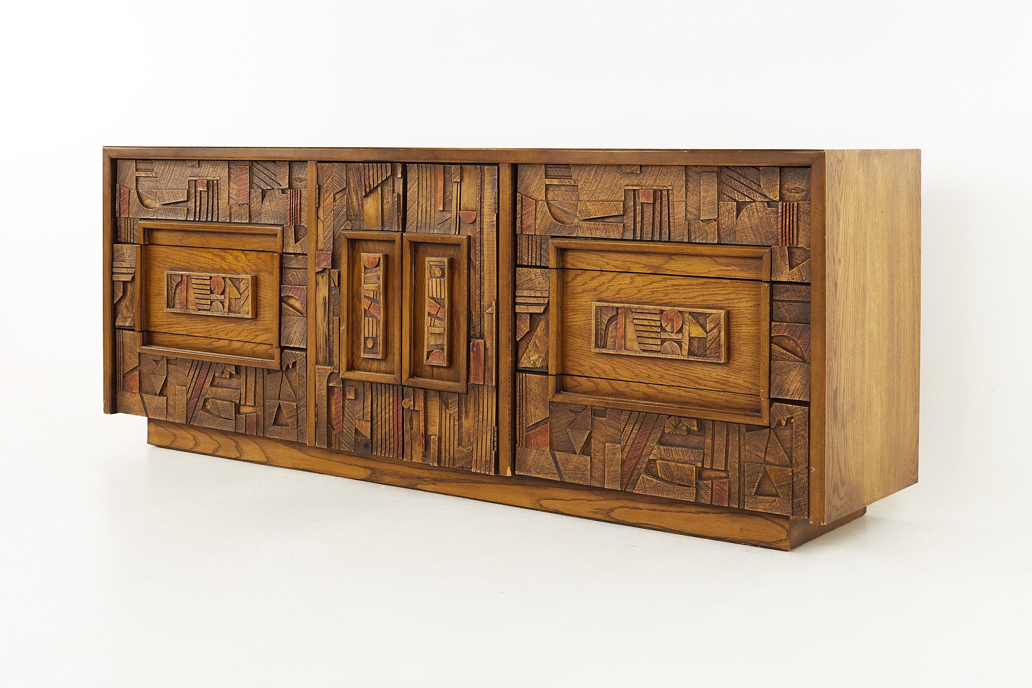 Mid-Century Modern Lane Pueblo Mid Century Walnut 9 Drawer Lowboy Dresser