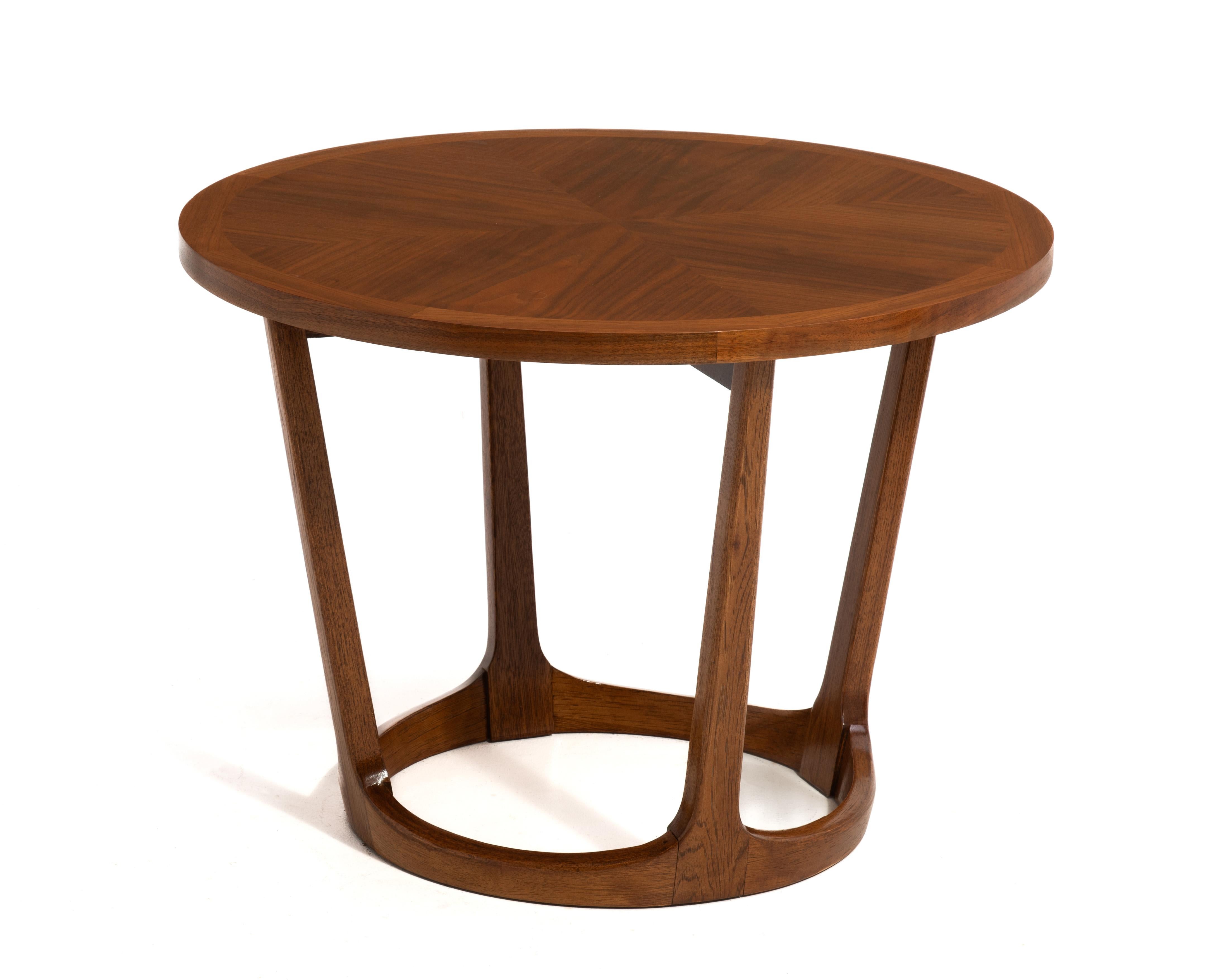 Lane Rhythm Altavista Round Drum Table Mid Century Walnut Style 997 Circa 1963 In Good Condition In Forest Grove, PA