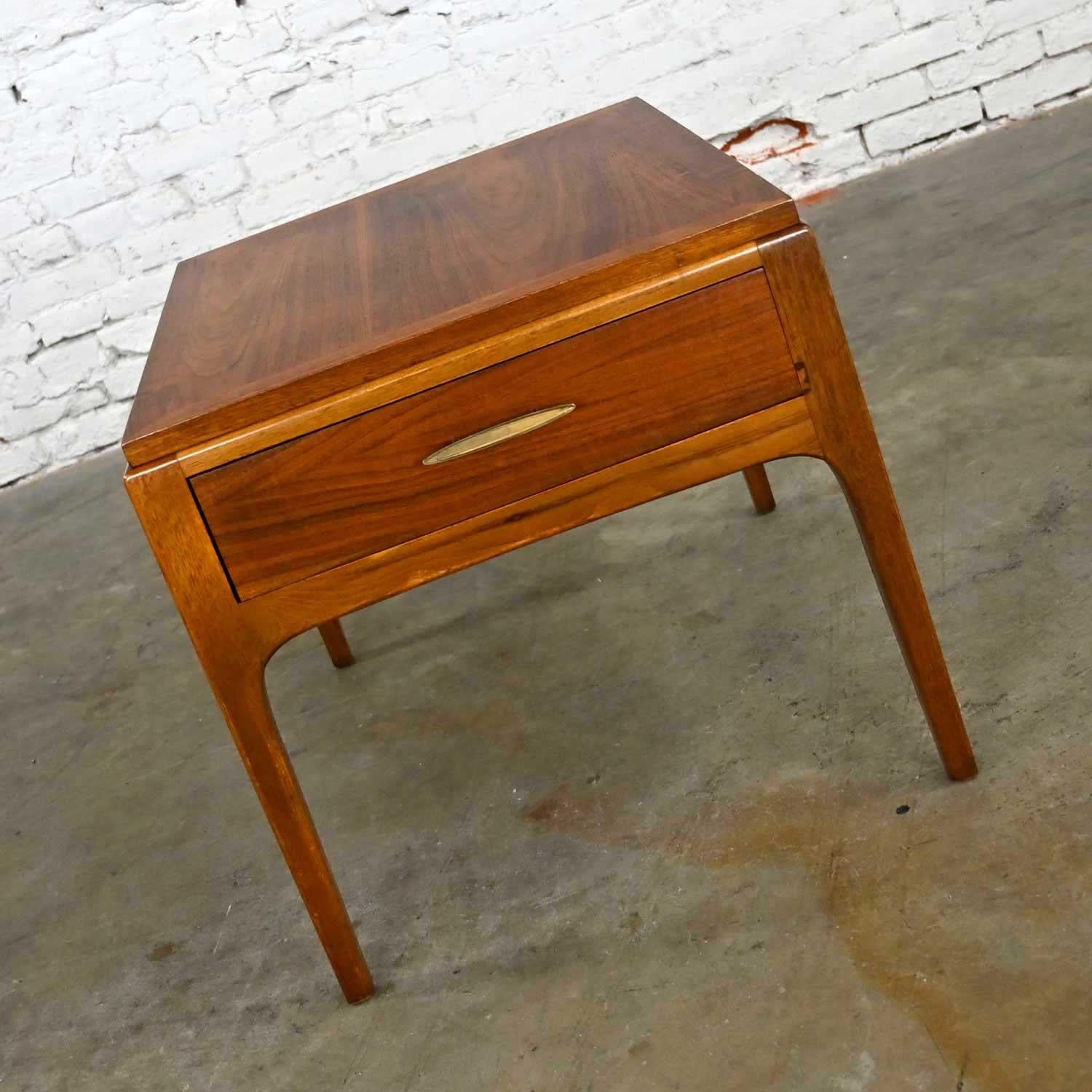 vintage lane end table with drawer