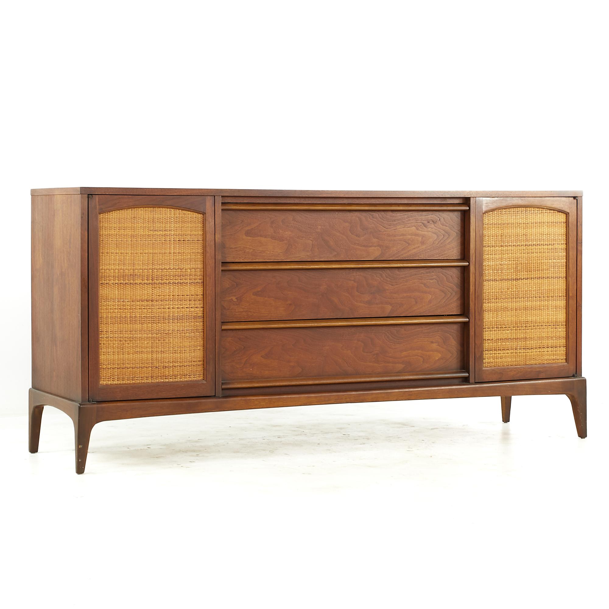 Lane Buffet Lane Rhythm Midcentury Buffet with Hutch For Sale at 1stDibs