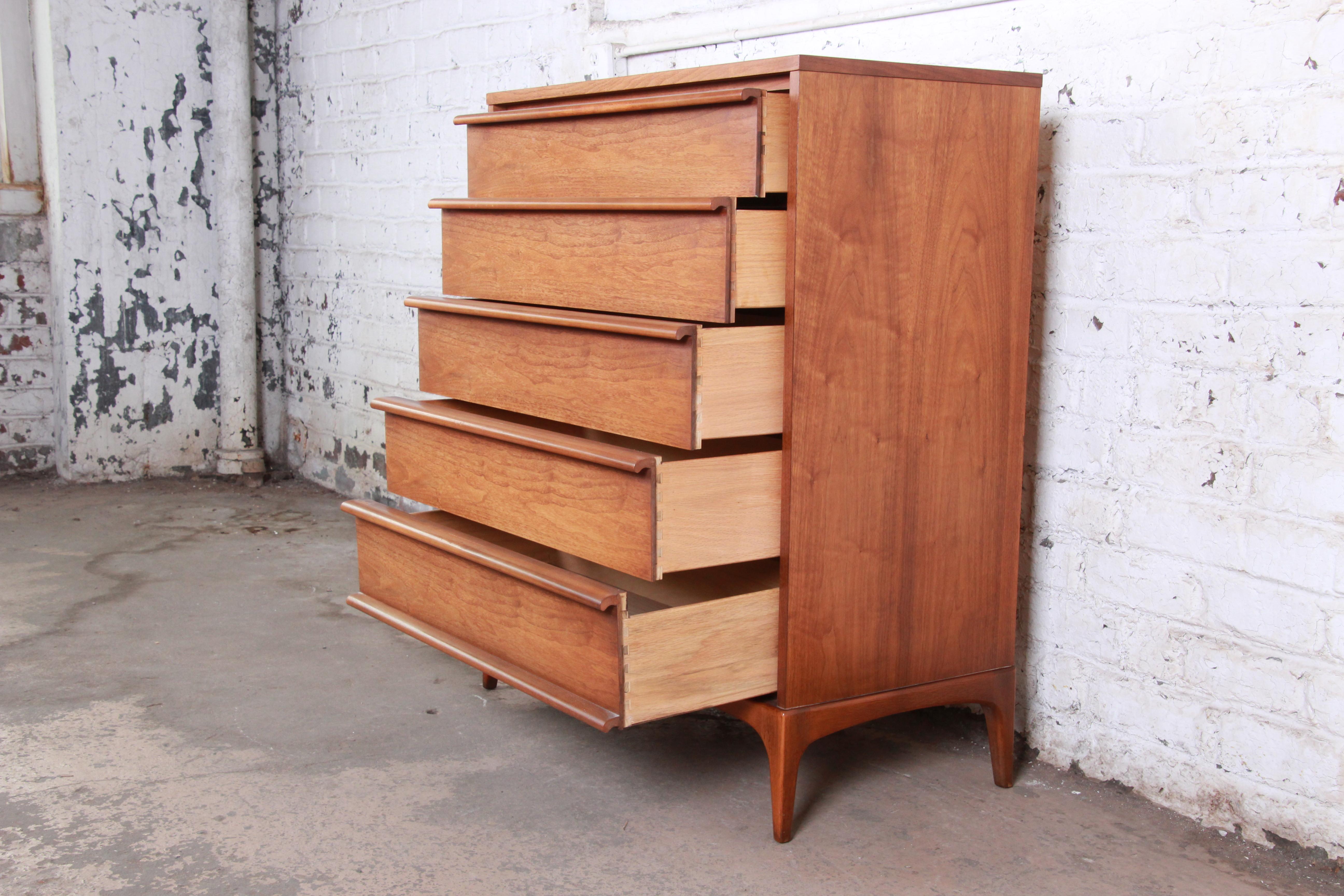 kinderkraft changing table dresser