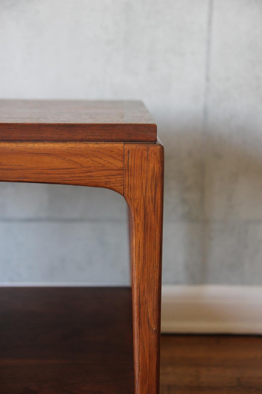 Table d'appoint à deux niveaux Rhythm, mi-siècle moderne, de Lane en vente 5