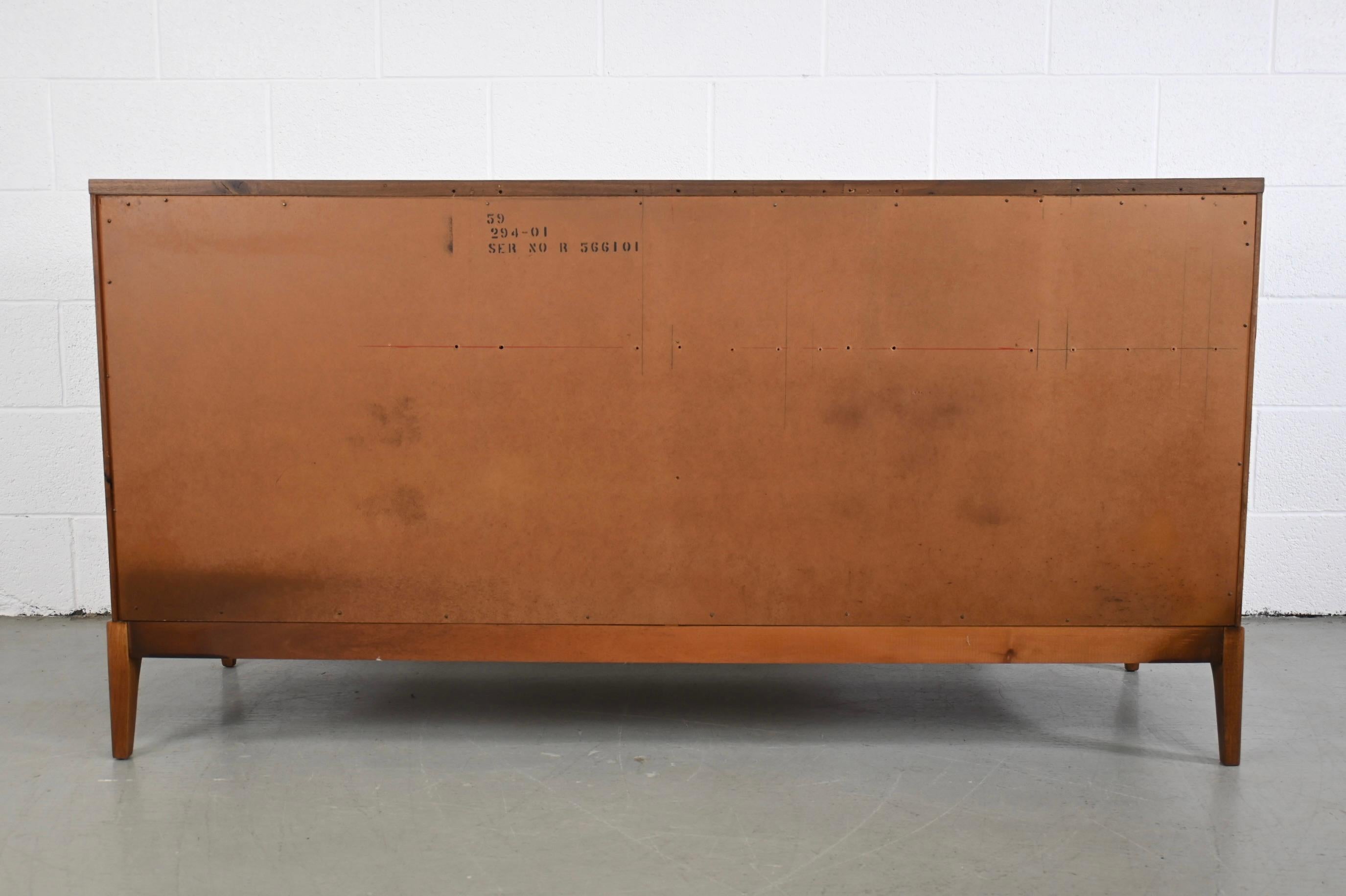 Lane Rhythm Mid-Century Modern Walnut Dresser 5