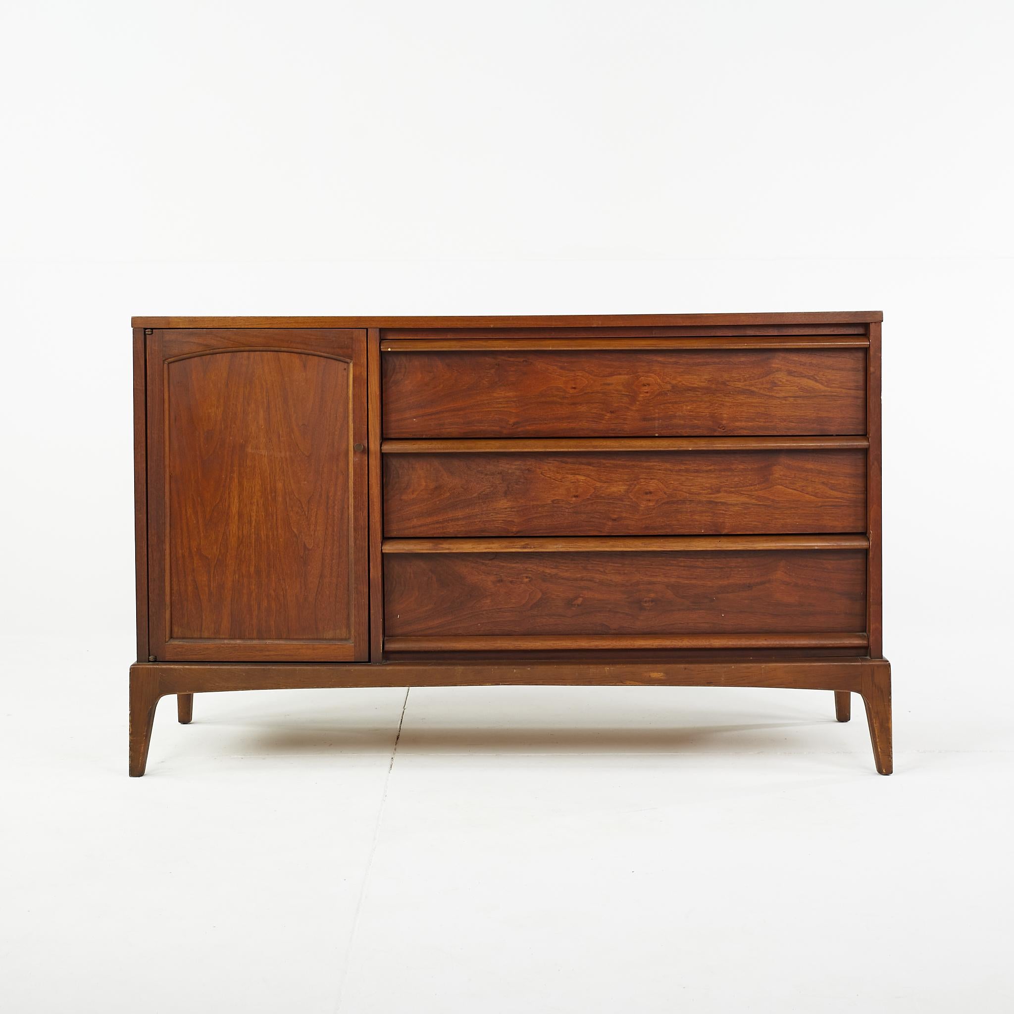 Lane rhythm mid-century reversible door walnut and cane buffet.

This buffet measures: 51.5 wide x 18.5 deep x 31 inches high.

All pieces of furniture can be had in what we call restored vintage condition. That means the piece is restored upon