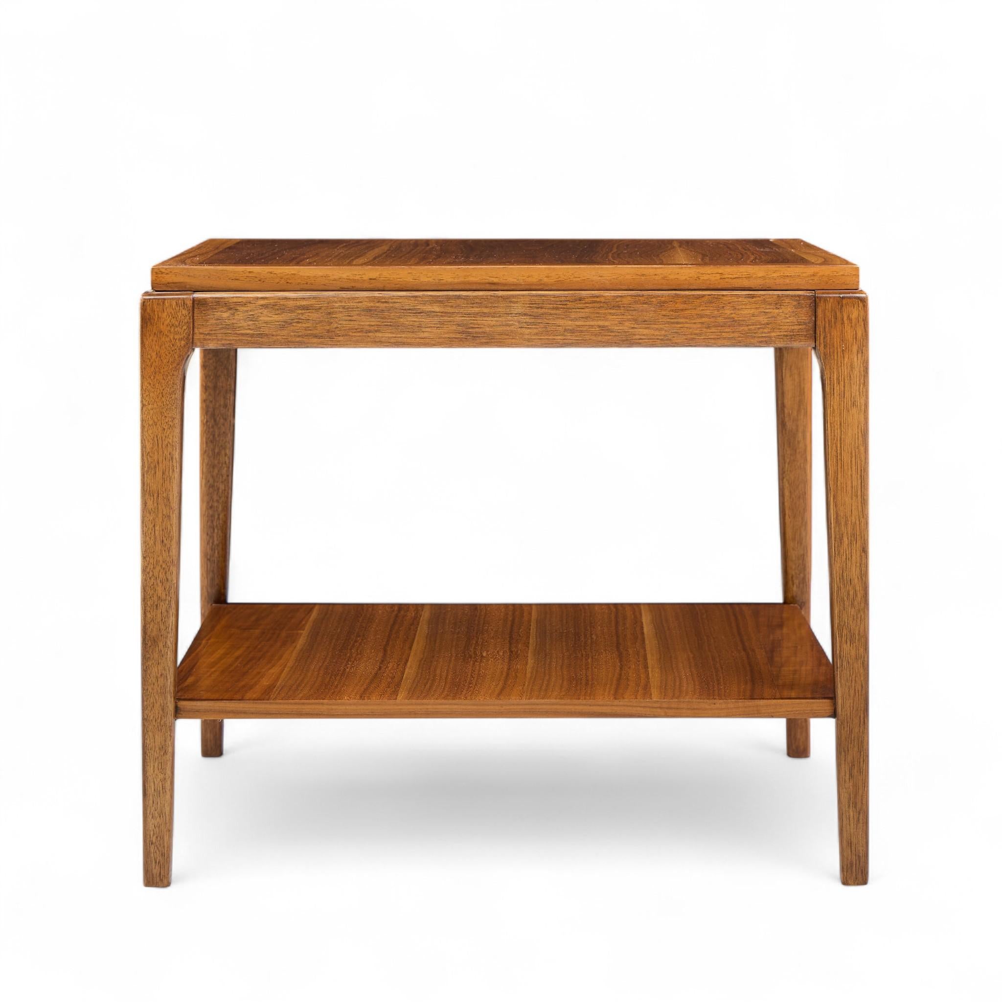 VENDU 01/15/24 Lane Rhythm Mid Century Square Walnut Side End Table Bon état - En vente à Franklin Park, IL