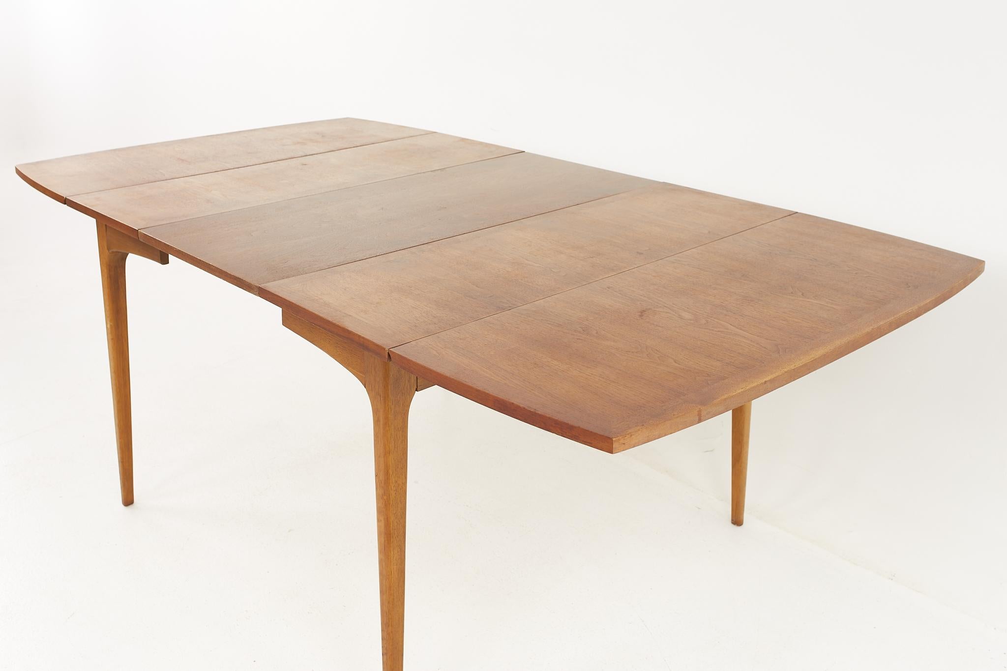 Lane Rhythm Mid-Century Walnut Drop Leaf Expanding Dining Table with 2 Leaves For Sale 4