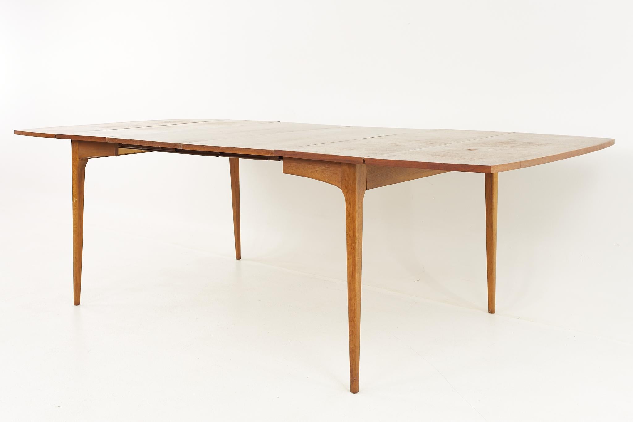Lane Rhythm Mid-Century Walnut Drop Leaf Expanding Dining Table with 2 Leaves For Sale 7