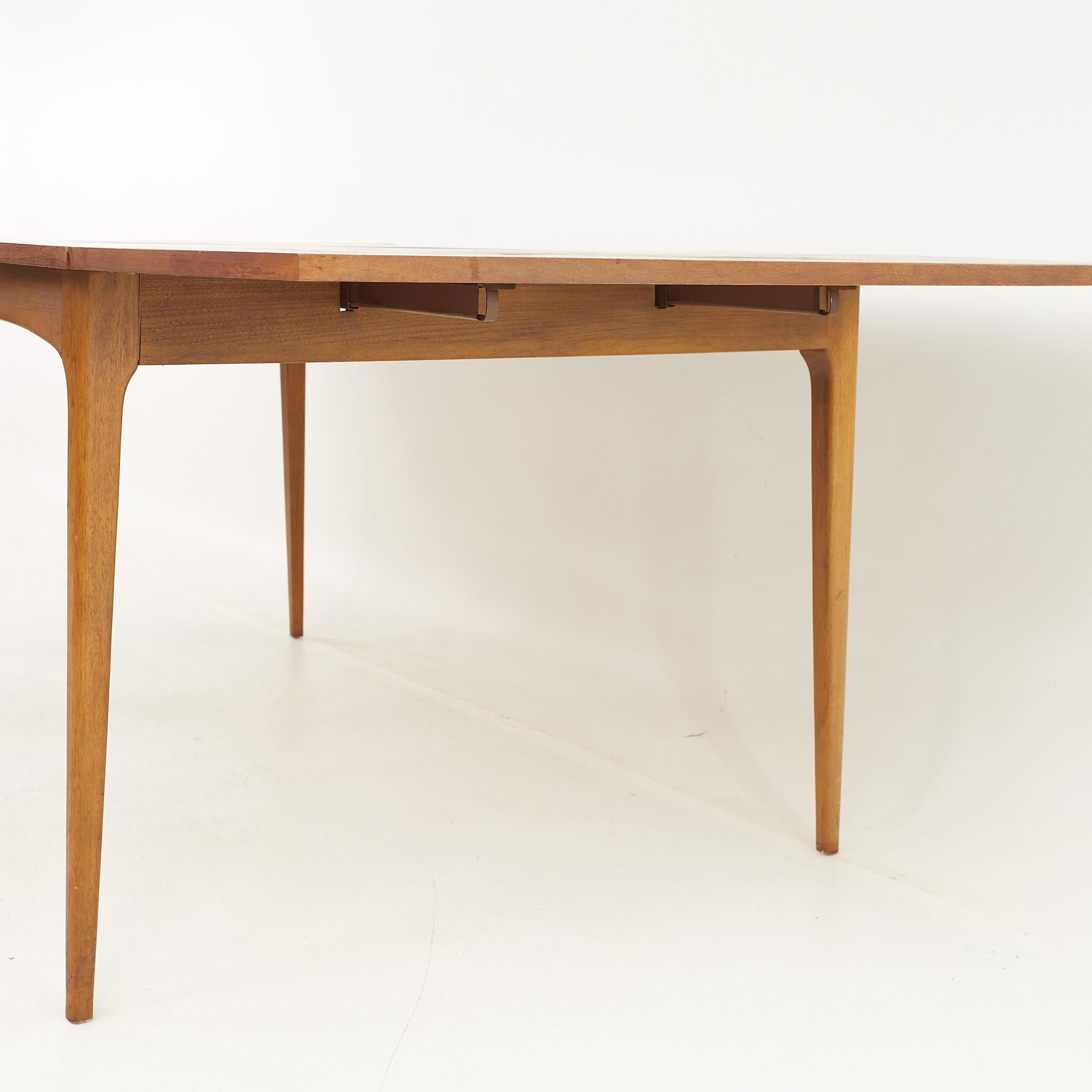 Lane Rhythm Mid-Century Walnut Drop Leaf Expanding Dining Table with 2 Leaves For Sale 10