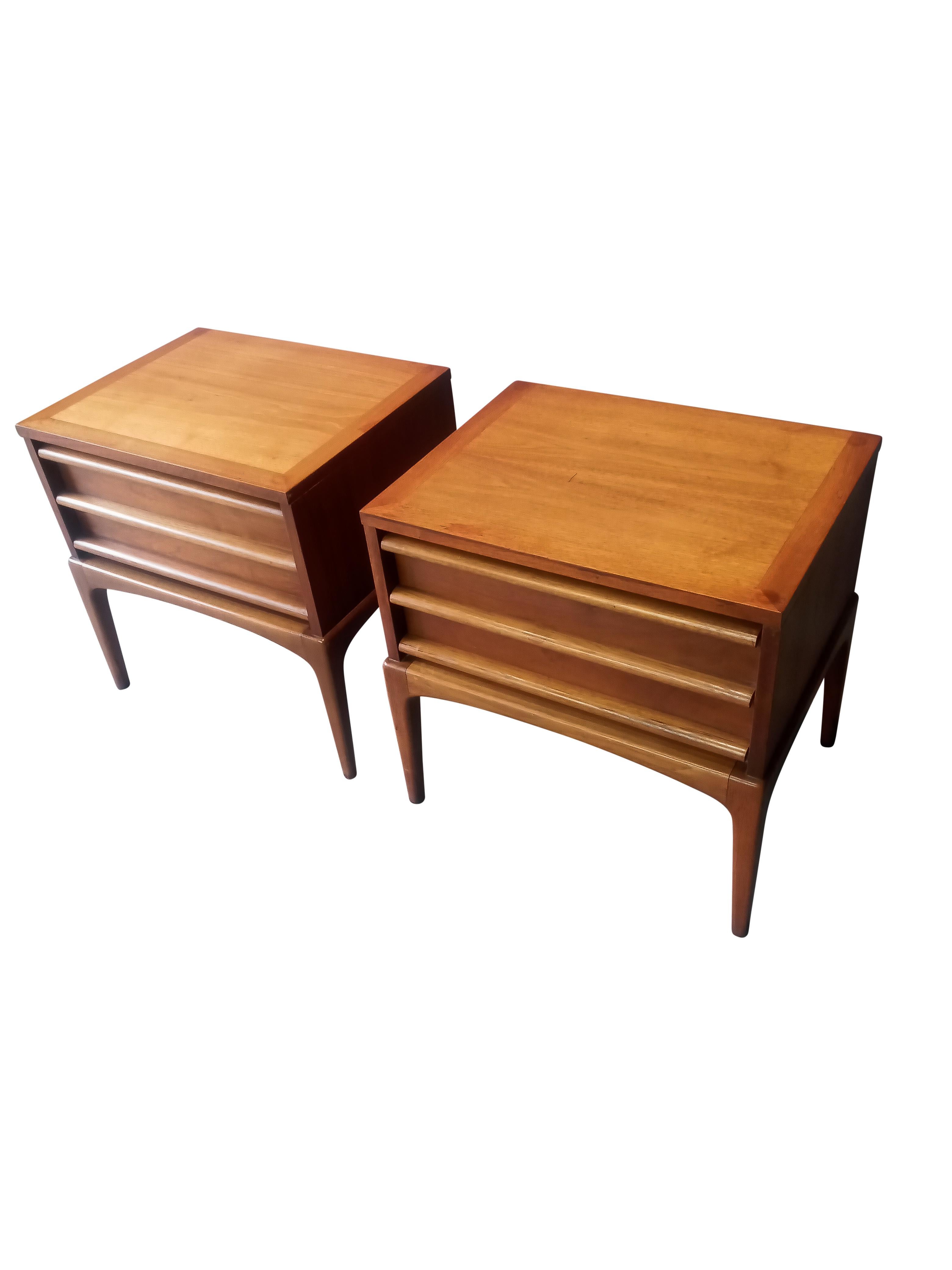 Mid-Century Modern Lane Rhythm Paul McCobb Style Pair of Walnut Nightstands, Mid-Centruy