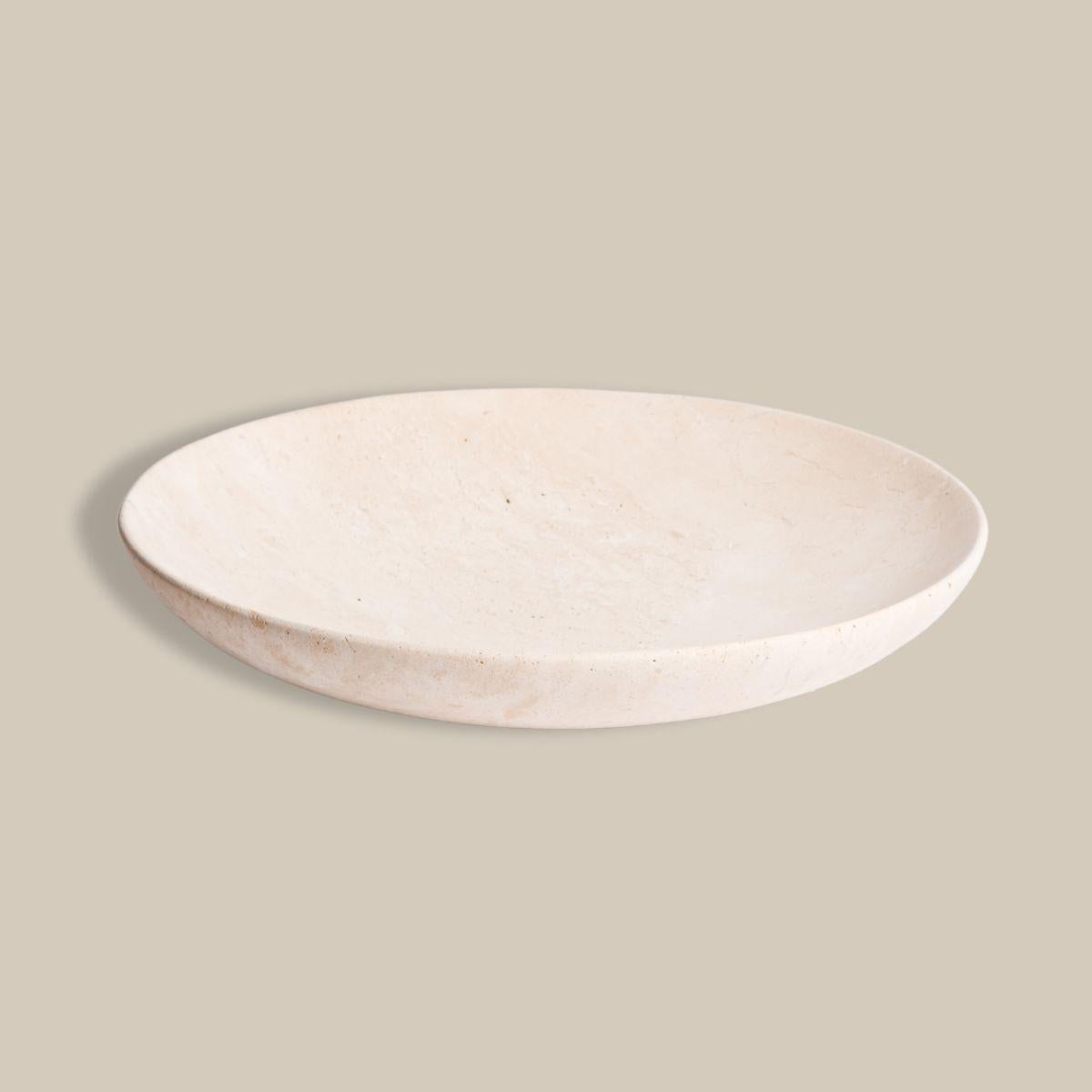 Améliorez l'esthétique de votre cuisine ou de votre salle à manger avec notre bol en marbre exquis. Fabriqué en marbre de première qualité, ce bol allie beauté et fonctionnalité. Son design in Design in Design offre de l'élégance à votre espace de