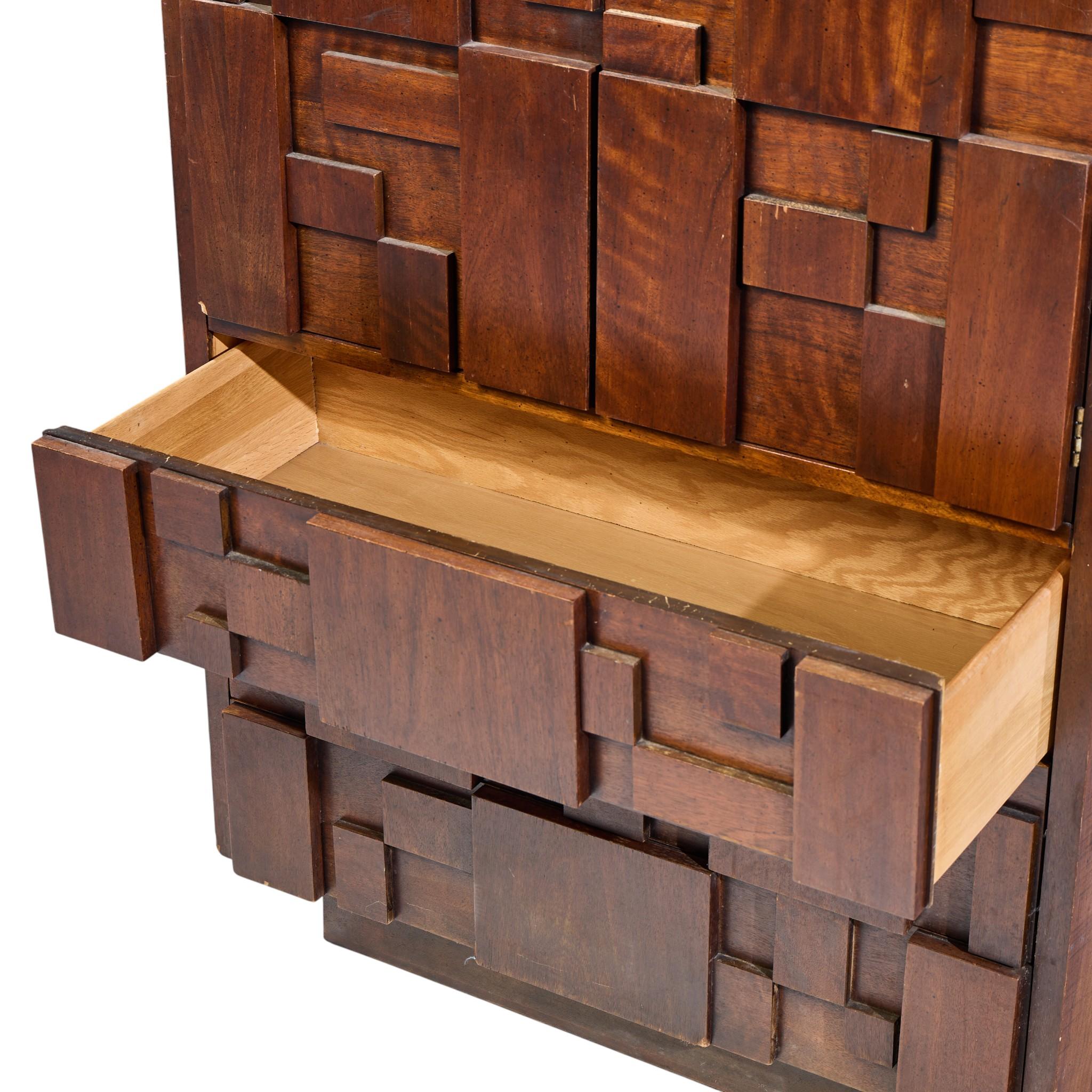 Cómoda Armoire Lane Staccato Brutalist Mid Century Nogal en venta 4