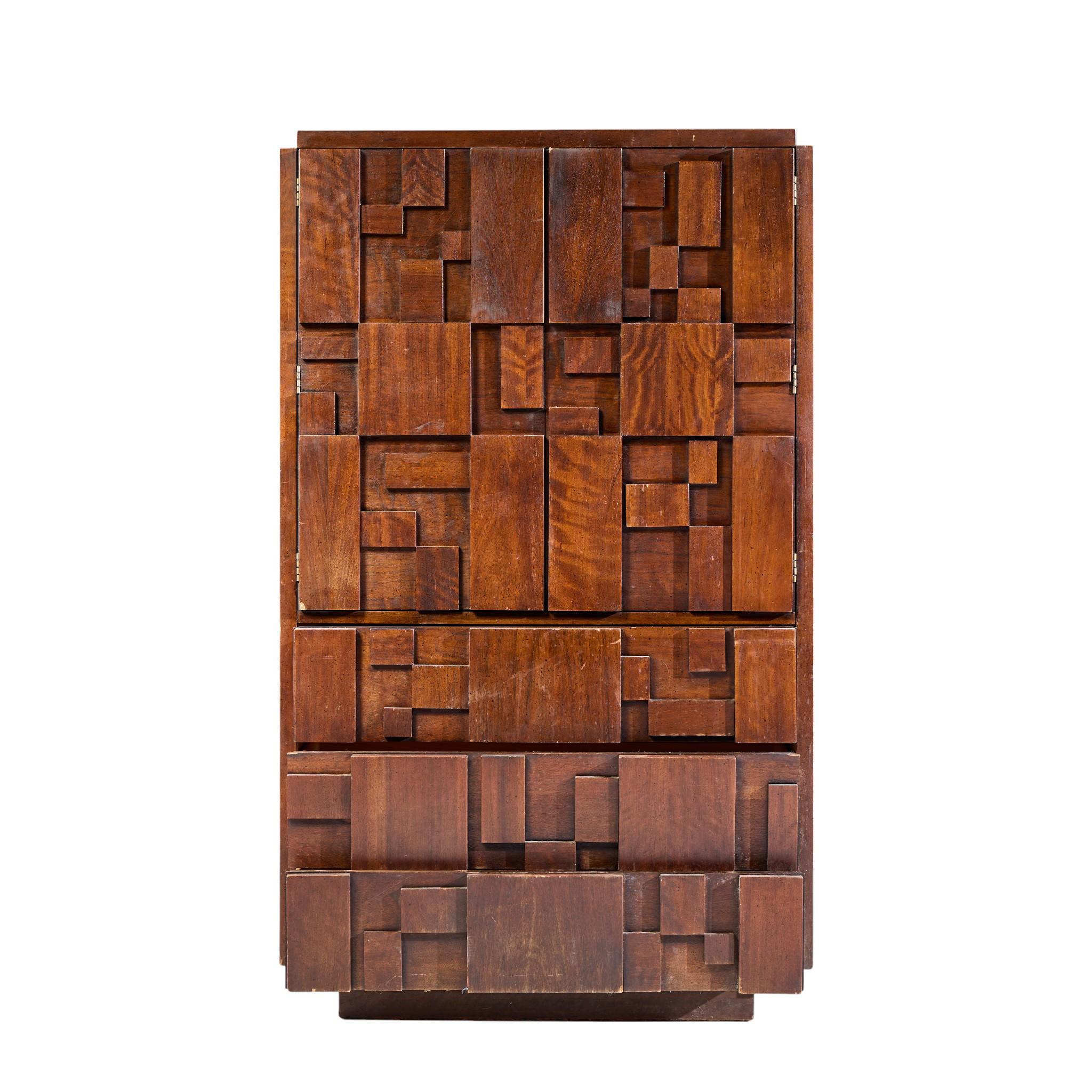 Cómoda Armoire Lane Staccato Brutalist Mid Century Nogal siglo XX en venta
