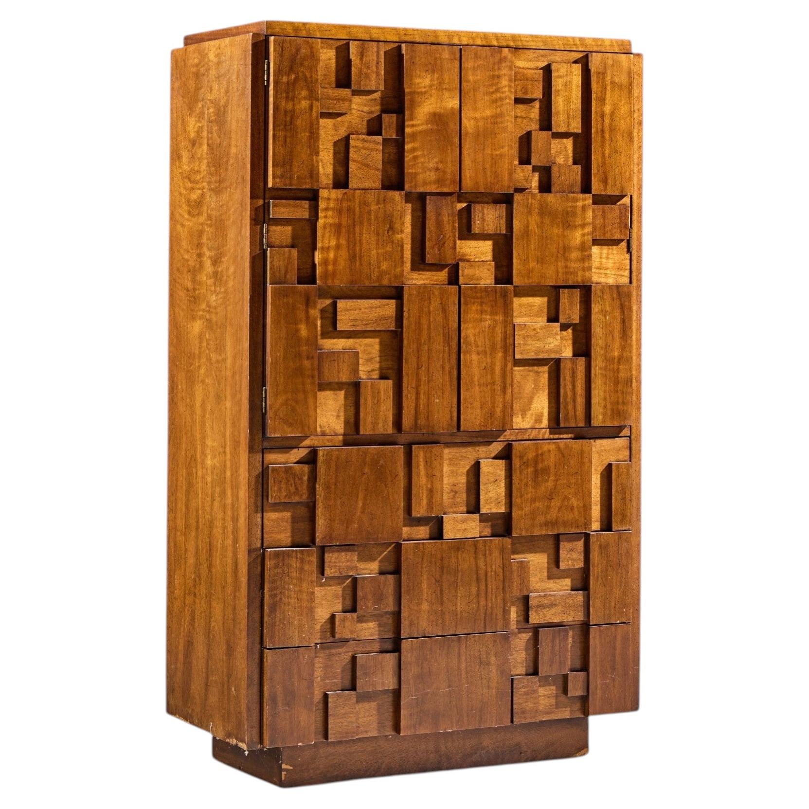 Lane's Brutalist Brutalist Mid Century Dresser in legno di noce
