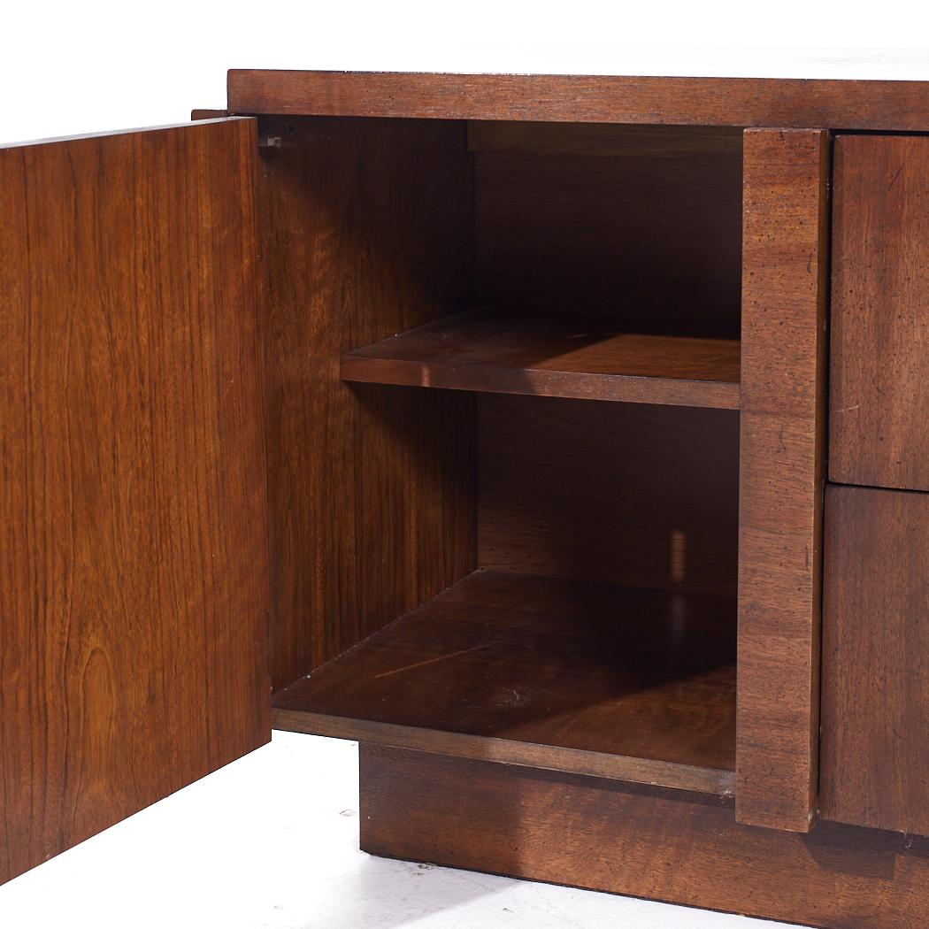 Late 20th Century Lane Staccato Brutalist Mid Century Walnut Credenza and Hutch For Sale