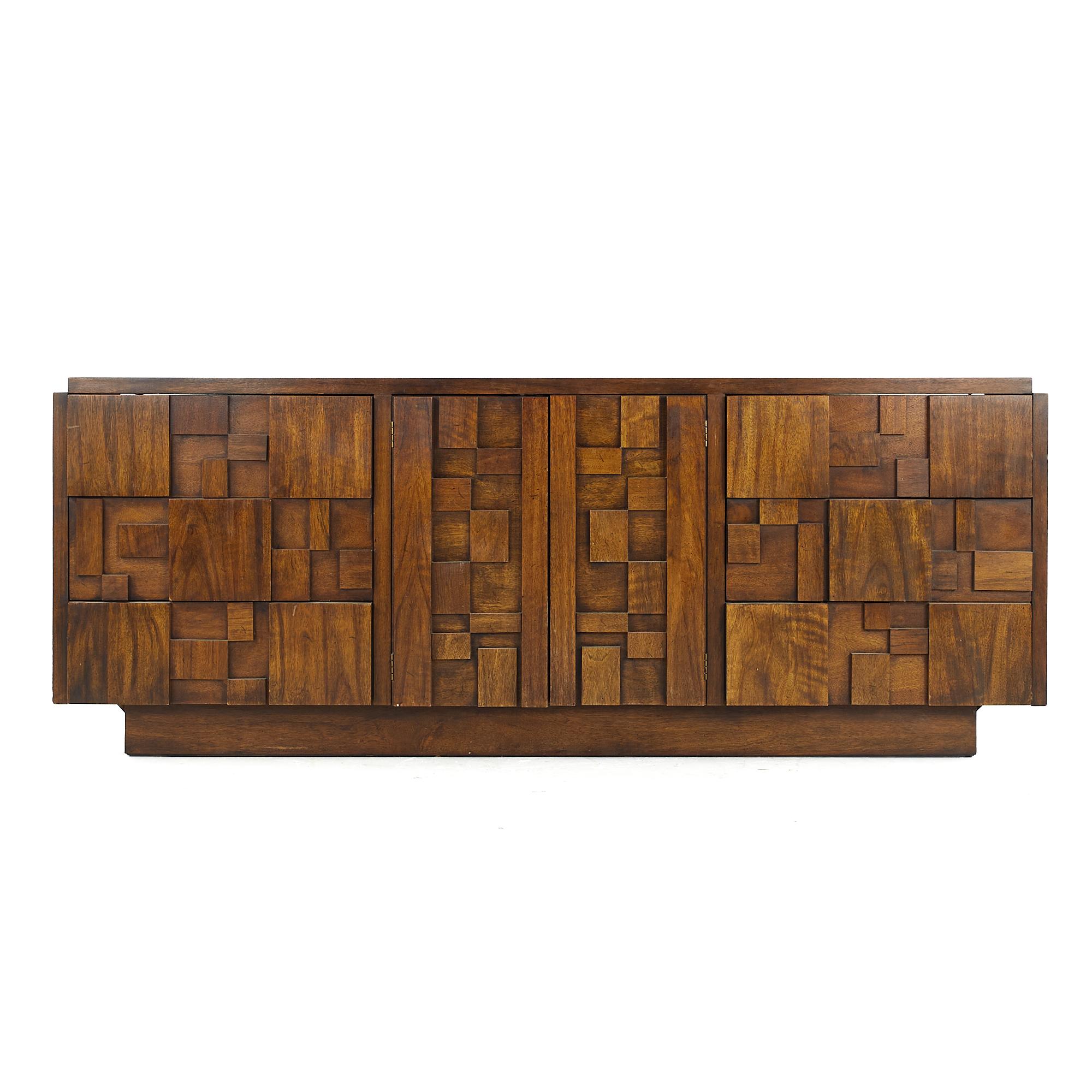 Lane Staccato Brutalist midcentury walnut lowboy 9 drawer dresser

This lowboy measures: 78 wide x 18.75 deep x 30 inches high

All pieces of furniture can be had in what we call restored vintage condition. That means the piece is restored upon
